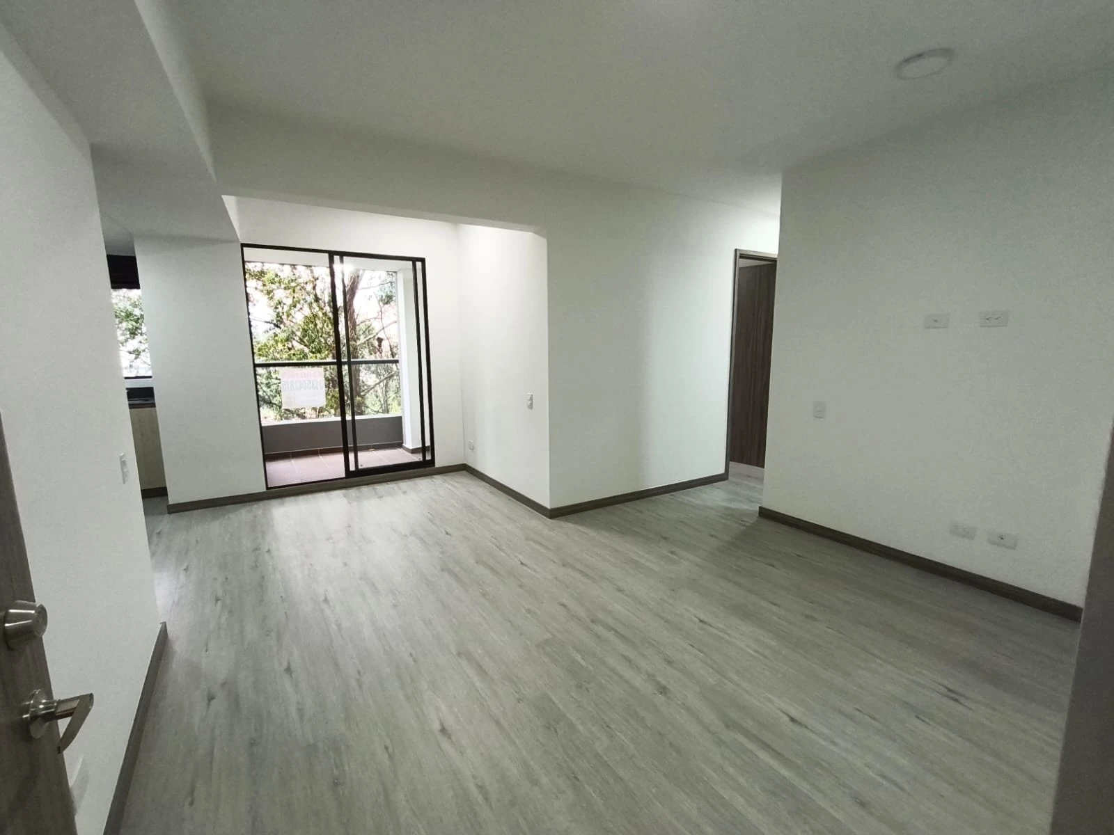 Apartamento en arriendo sector Via las  Palmas, Bosque Santo