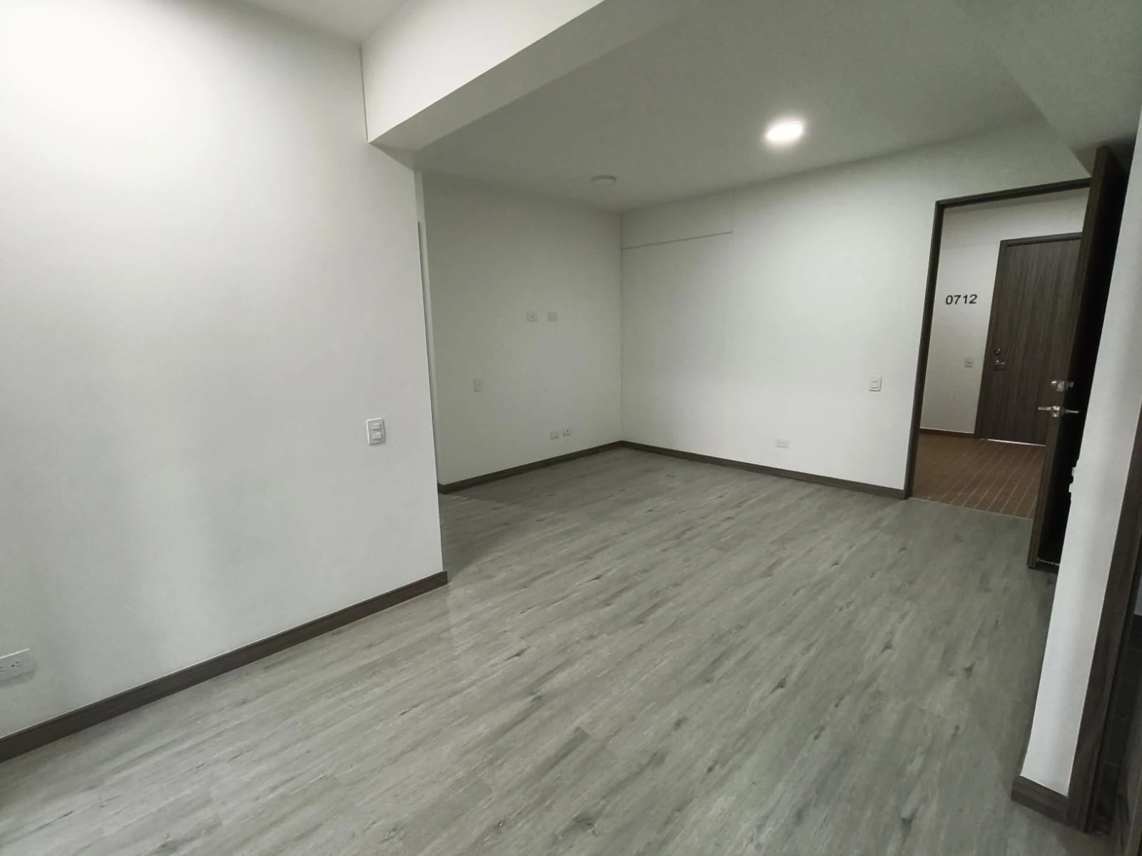 Apartamento en arriendo sector Via las  Palmas, Bosque Santo