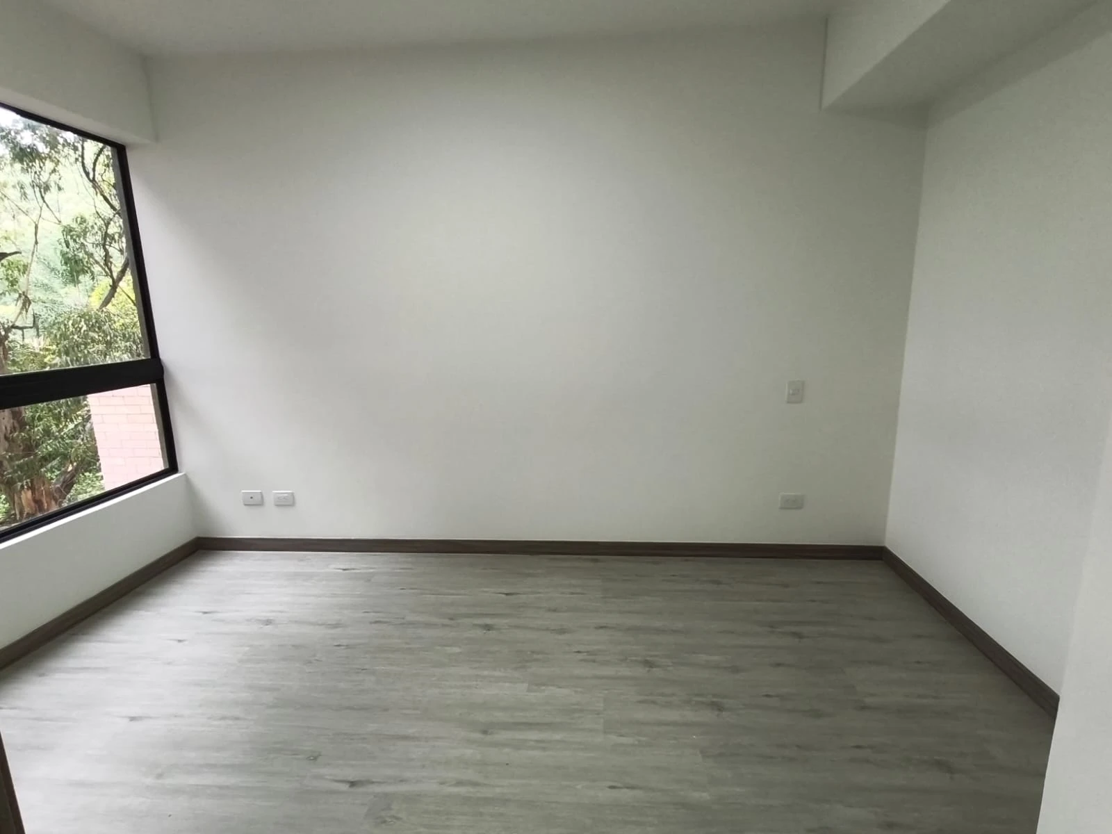 Apartamento en arriendo sector Via las  Palmas, Bosque Santo