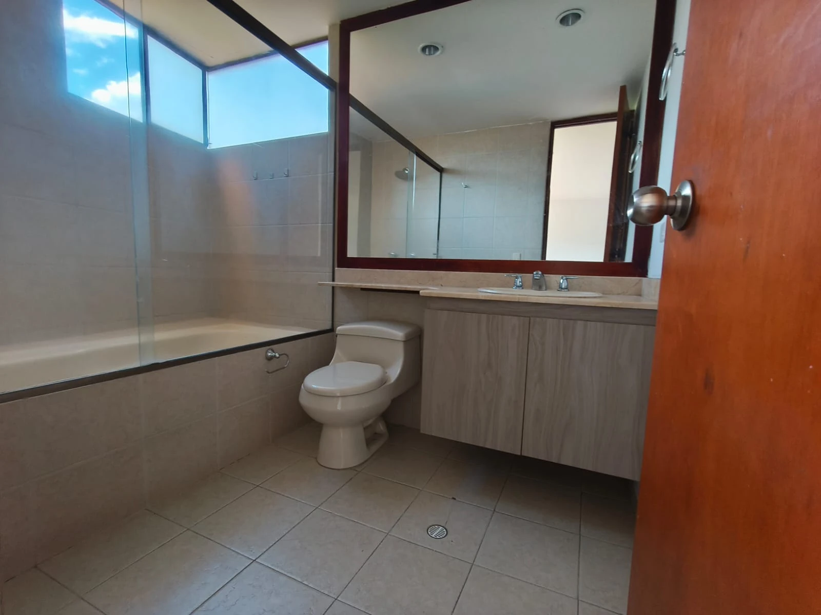 Apartamento en Arriendo sector Los Parra, San Fernando plaza
