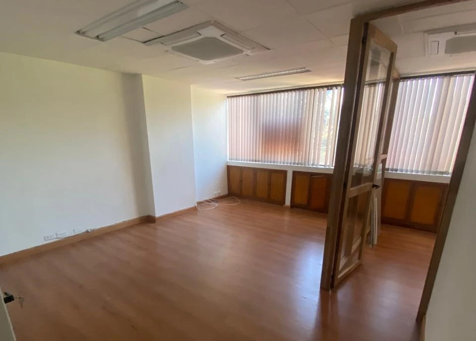 Oficina en Arriendo La Aguacatala Medellín