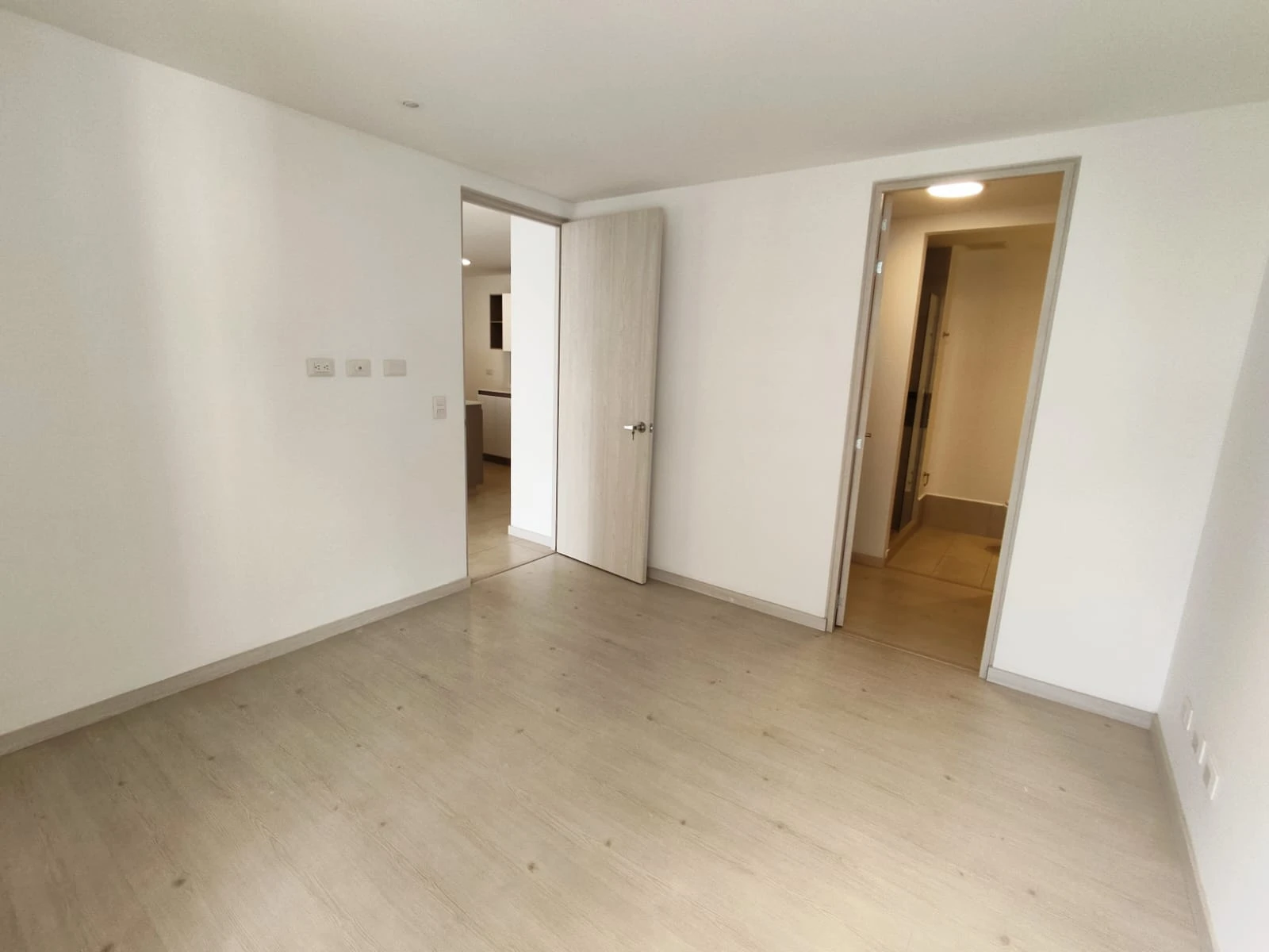 Apartamento en Arriendo Sector Loma de la Vida Medellin (Ant)