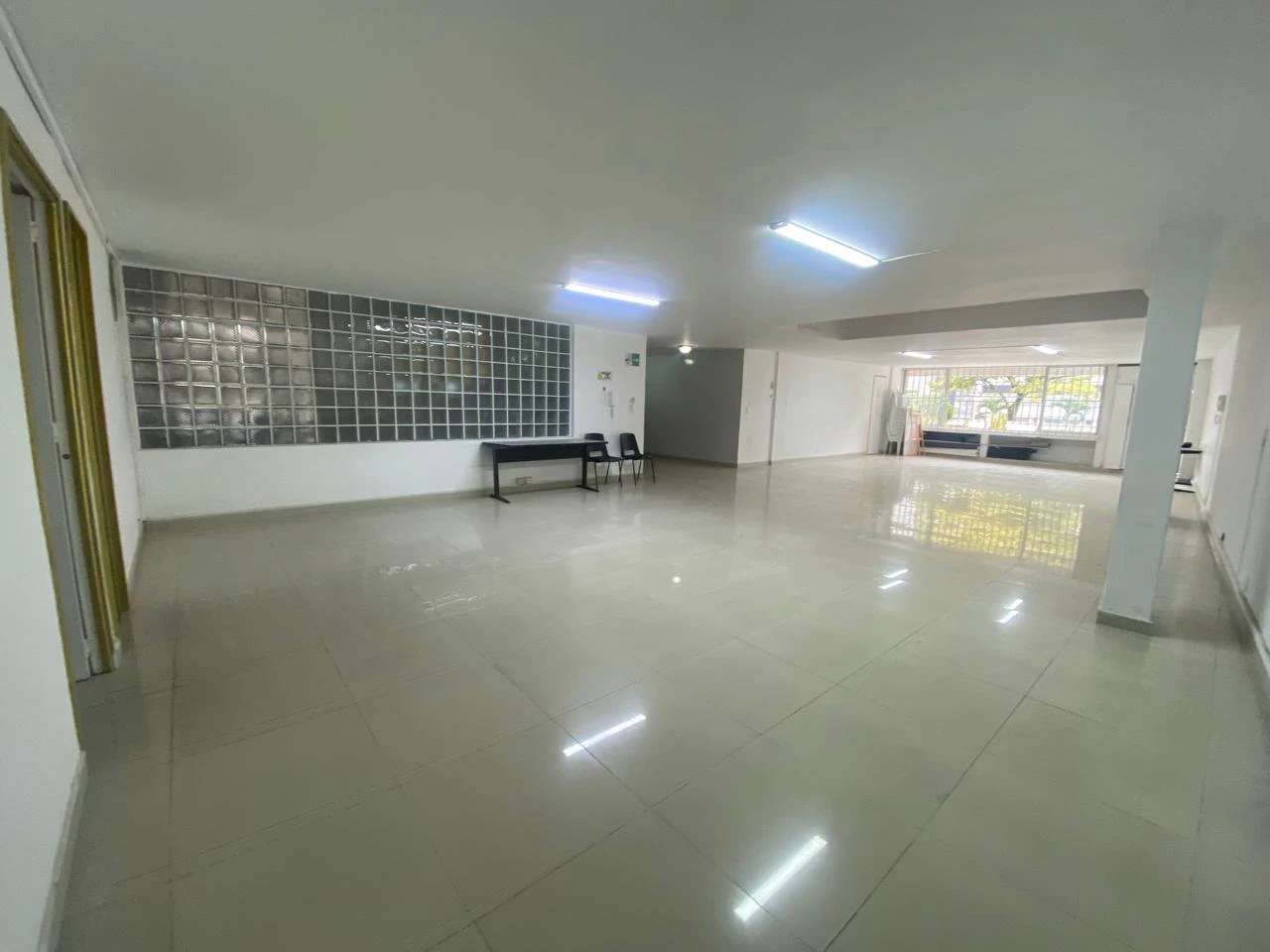 Arriendo Oficina en el Poblado