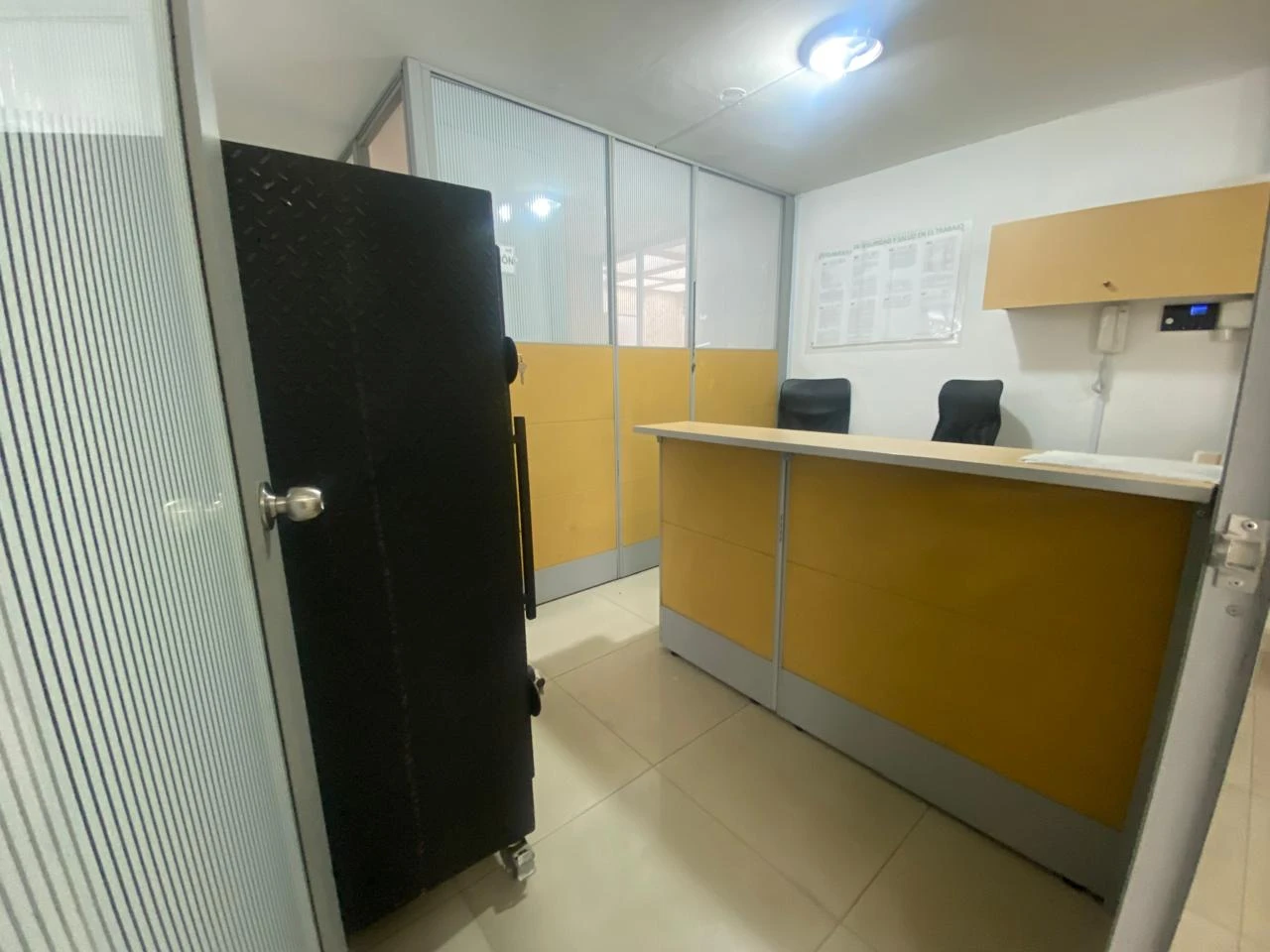 Arriendo Oficina en el Poblado