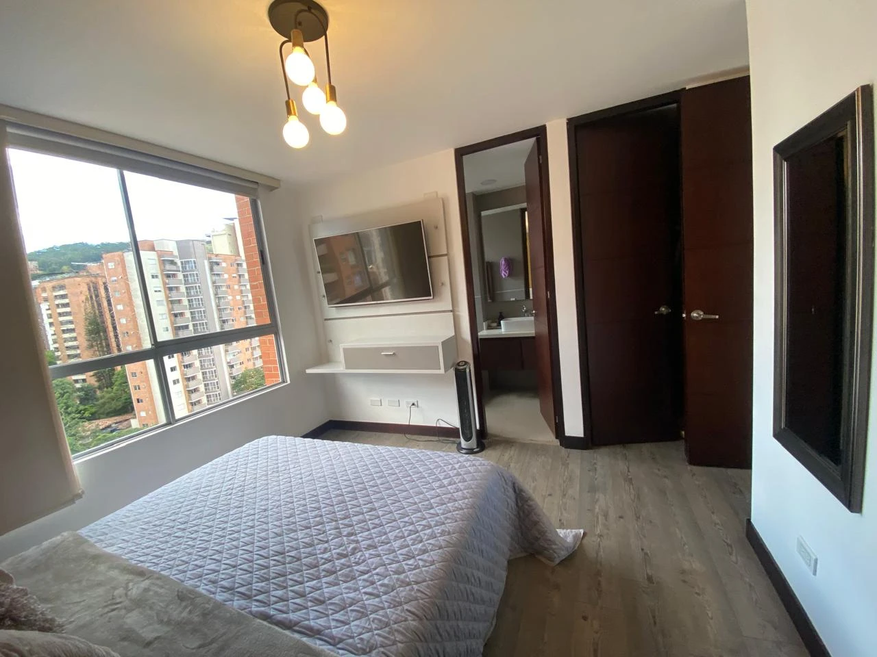 Vendo Apartamento en el Poblado La Linde