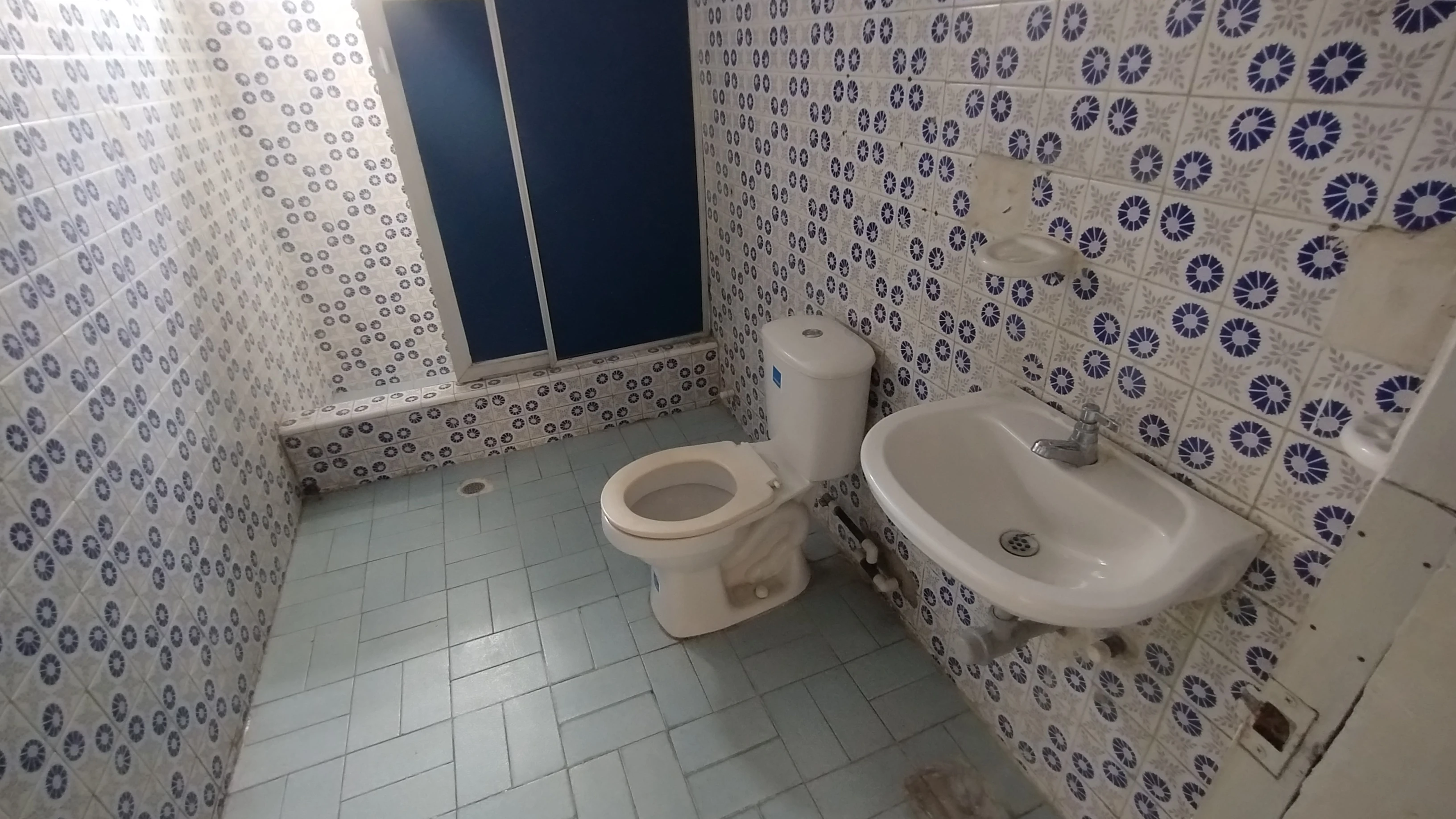 CASA COMERCIAL EN CIUDAD JARDIN