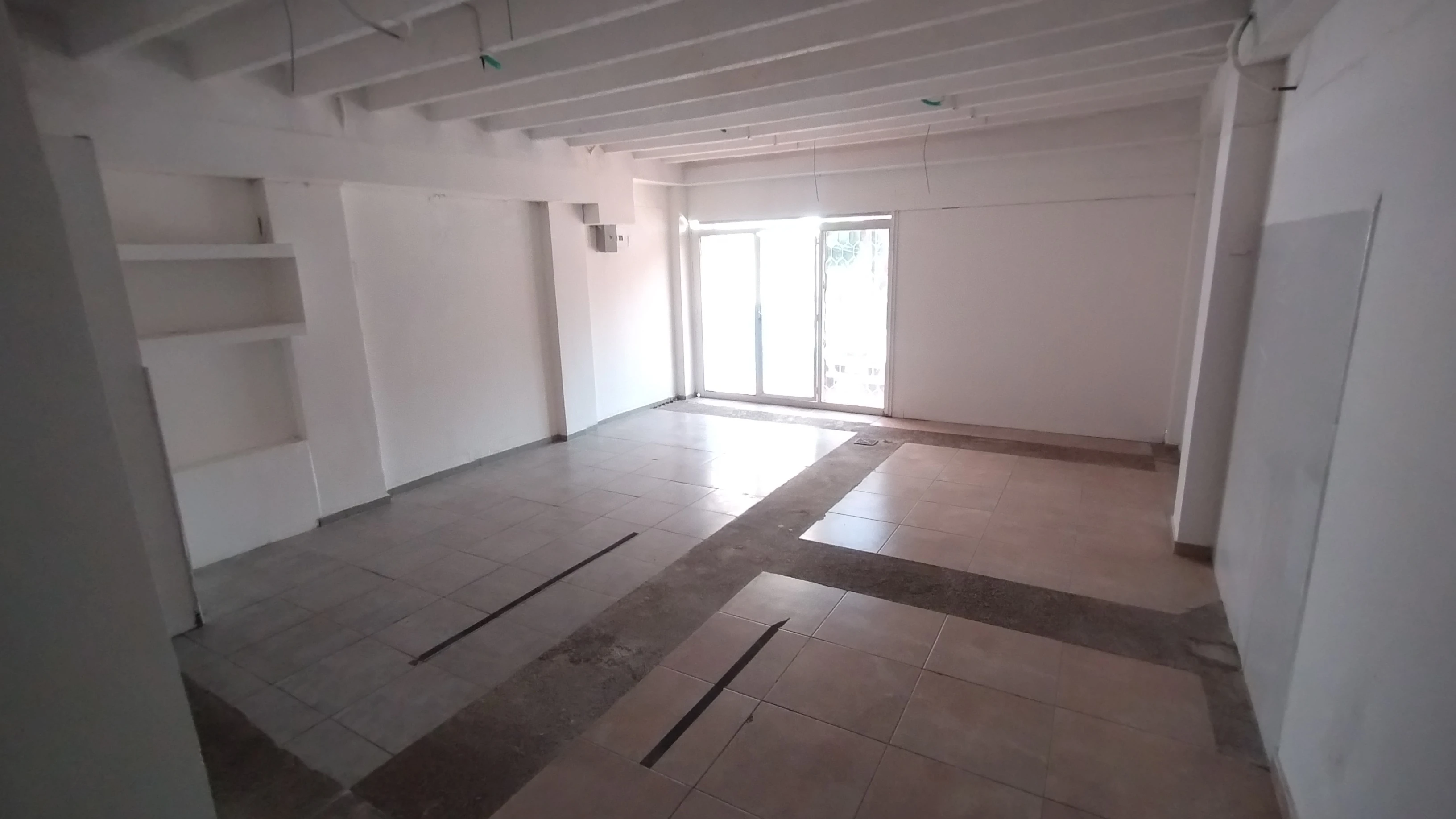 CASA COMERCIAL EN CIUDAD JARDIN