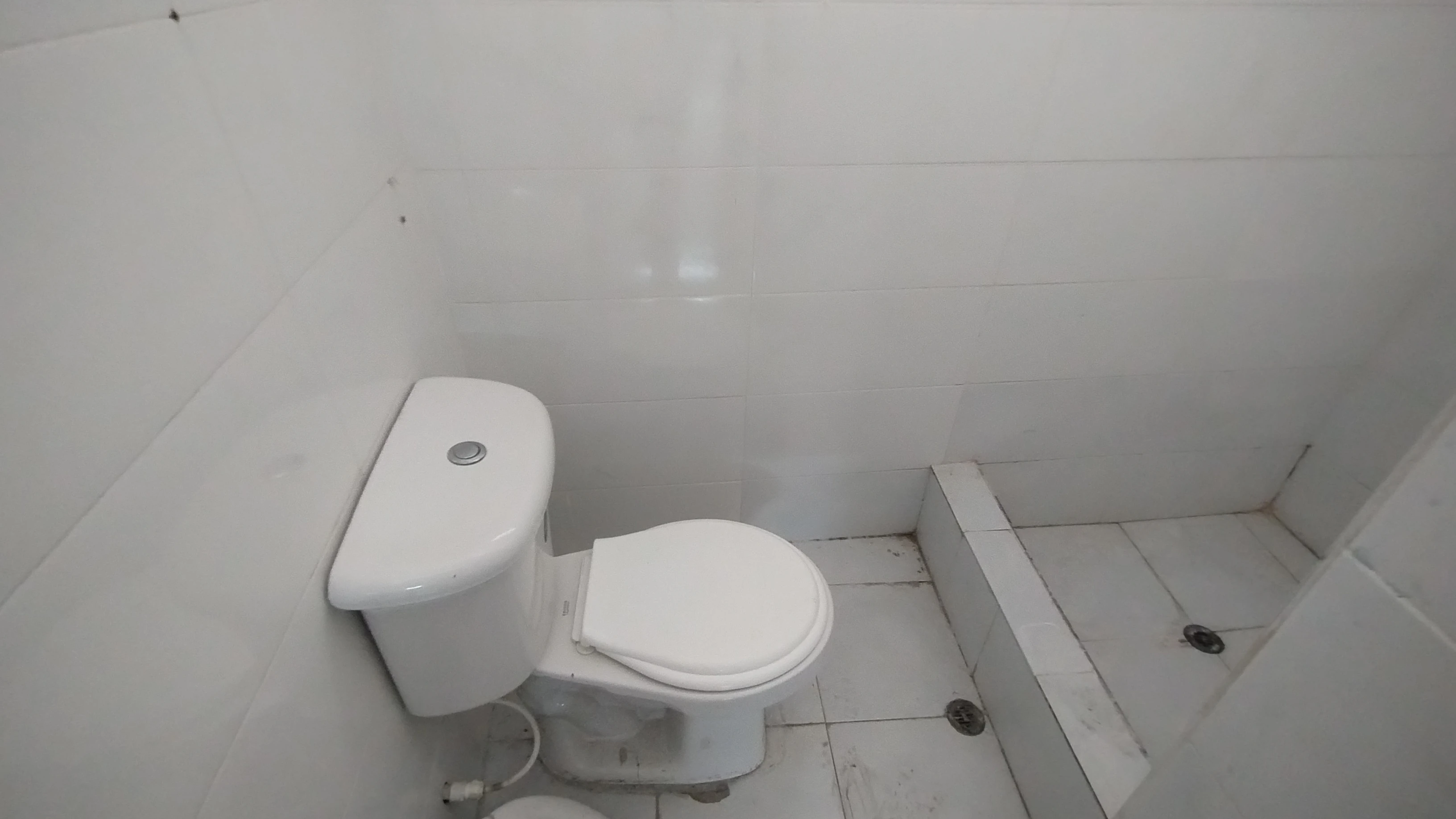 CASA COMERCIAL EN CIUDAD JARDIN
