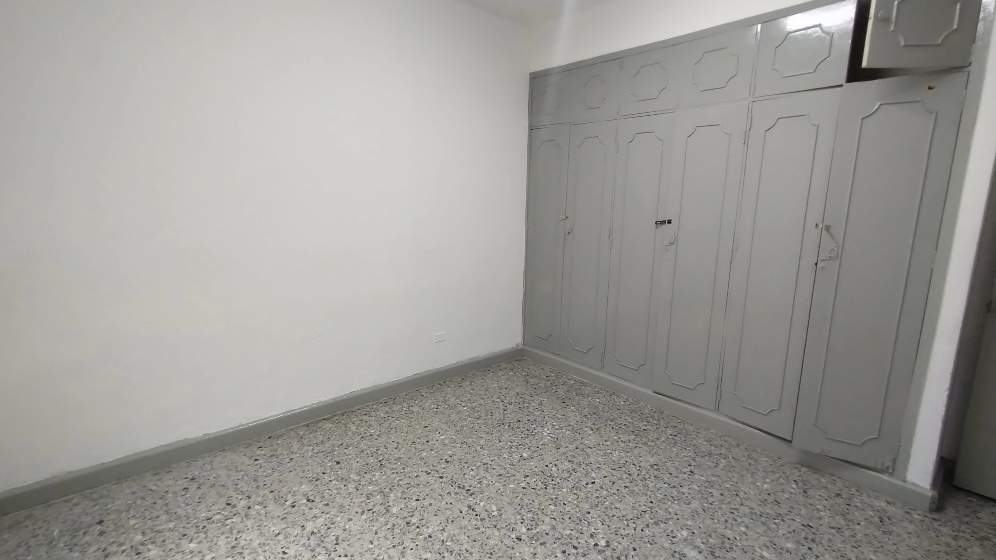 CASA COMERCIAL EN CIUDAD JARDIN
