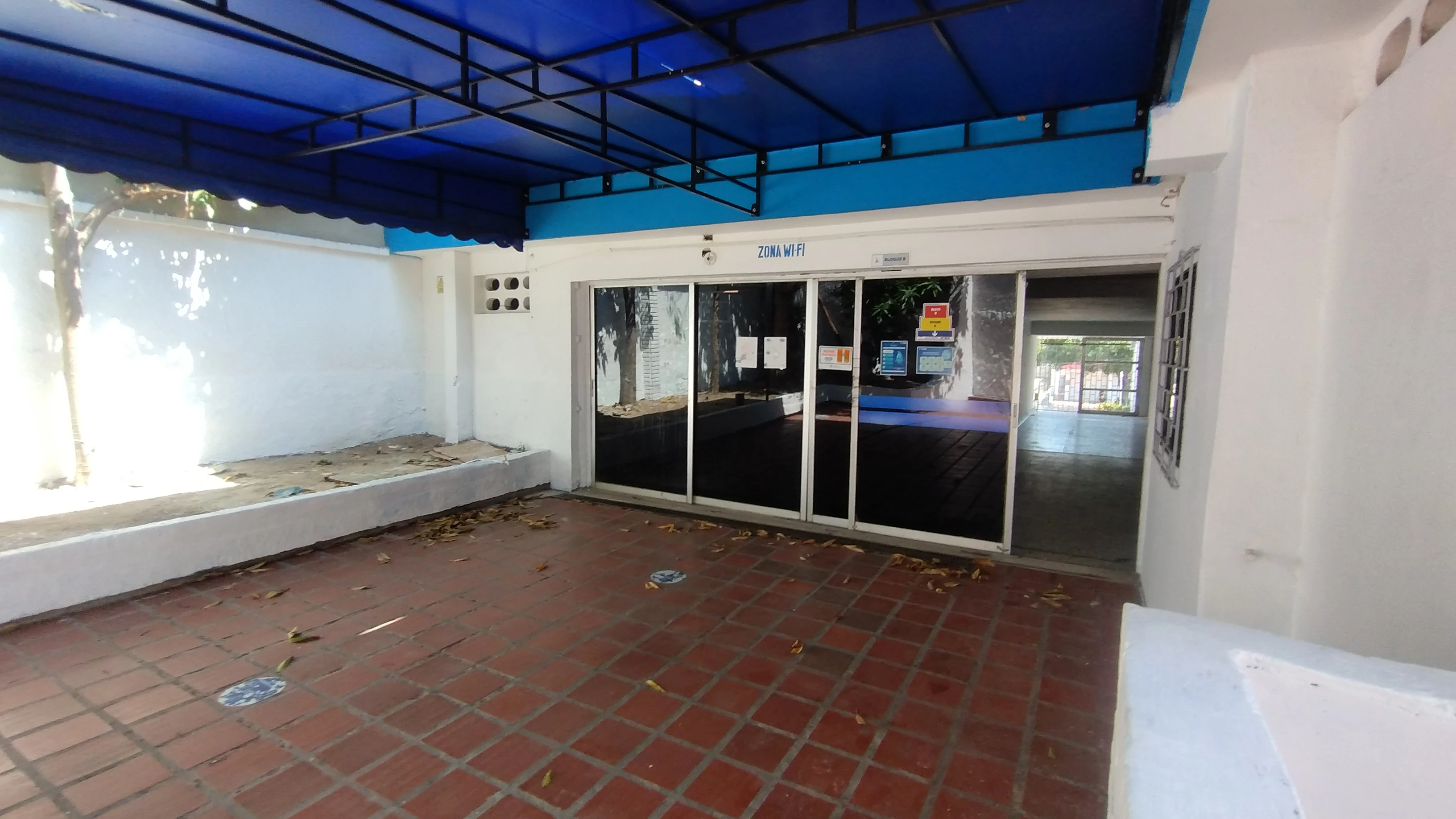 CASA COMERCIAL EN CIUDAD JARDIN