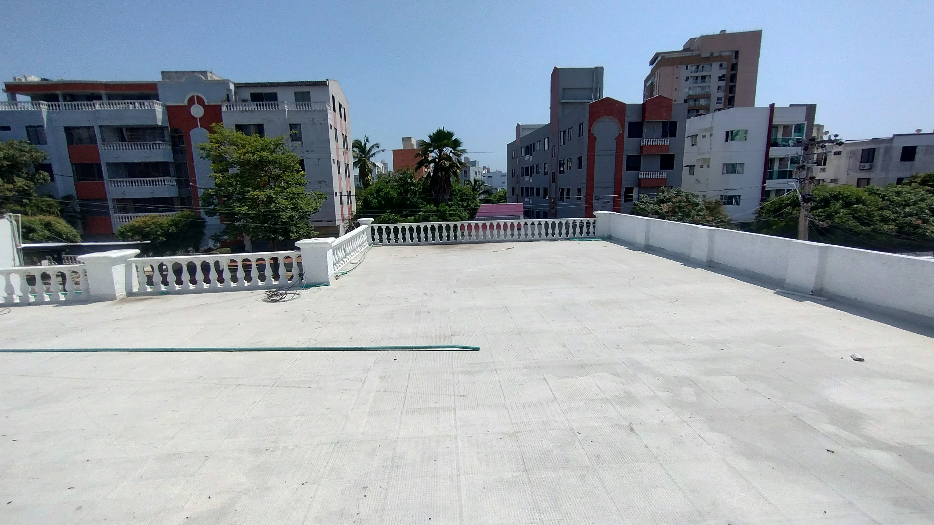 CASA COMERCIAL EN CIUDAD JARDIN