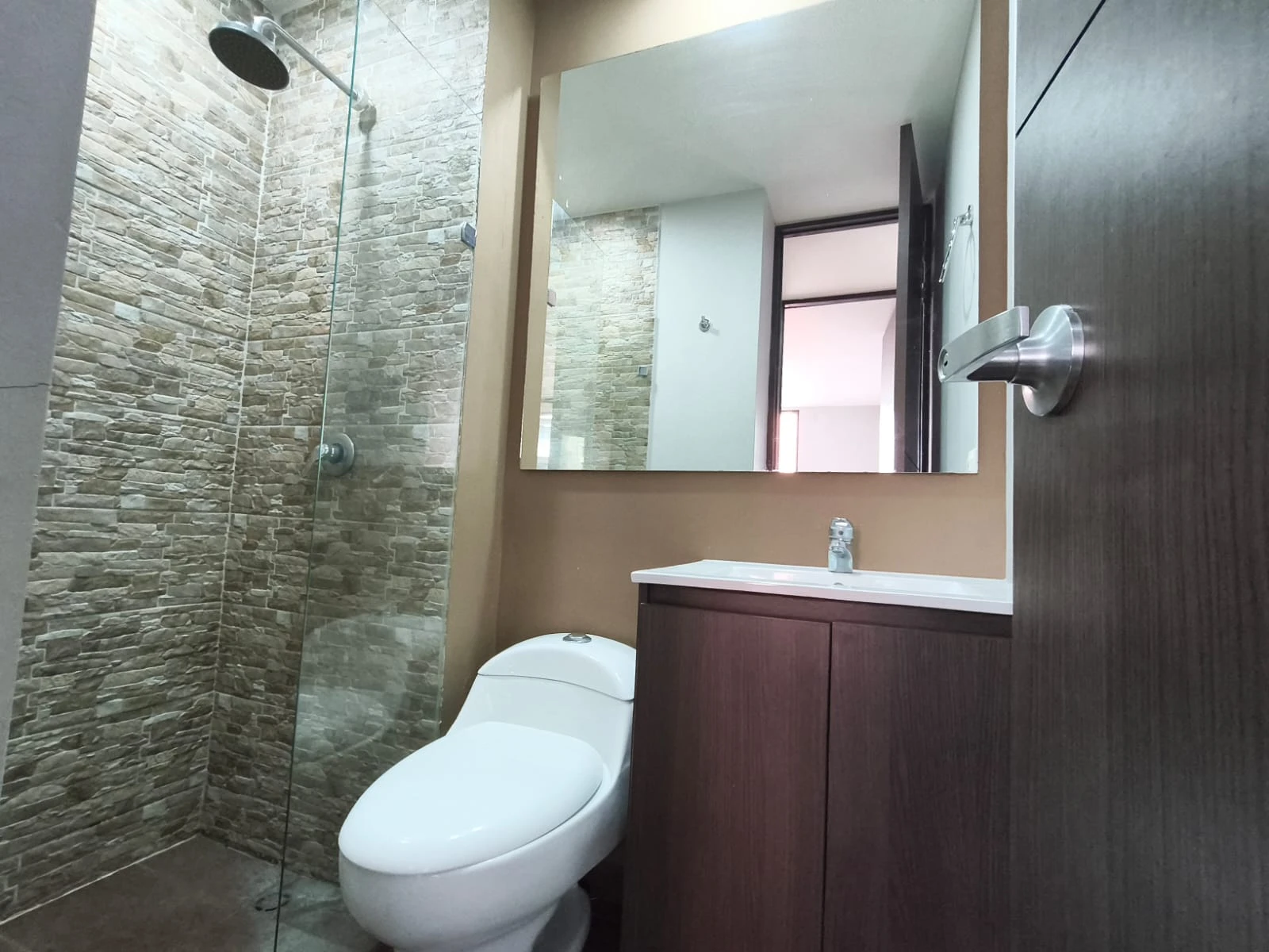Apartamento en arriendo sector superior padre Marianito