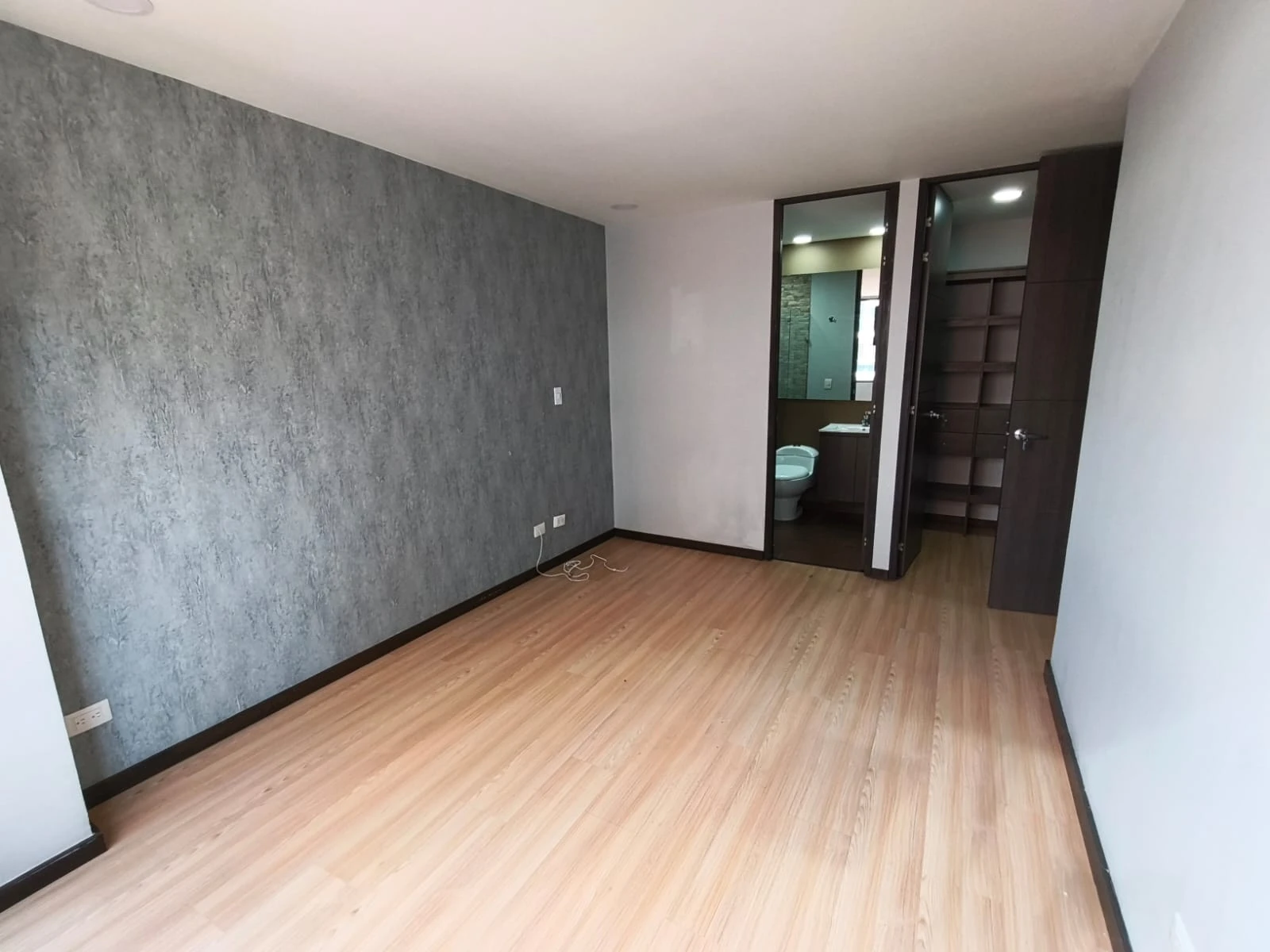 Apartamento en arriendo sector superior padre Marianito