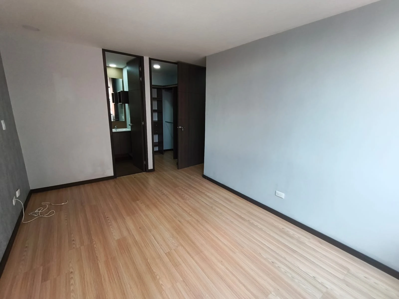Apartamento en arriendo sector superior padre Marianito