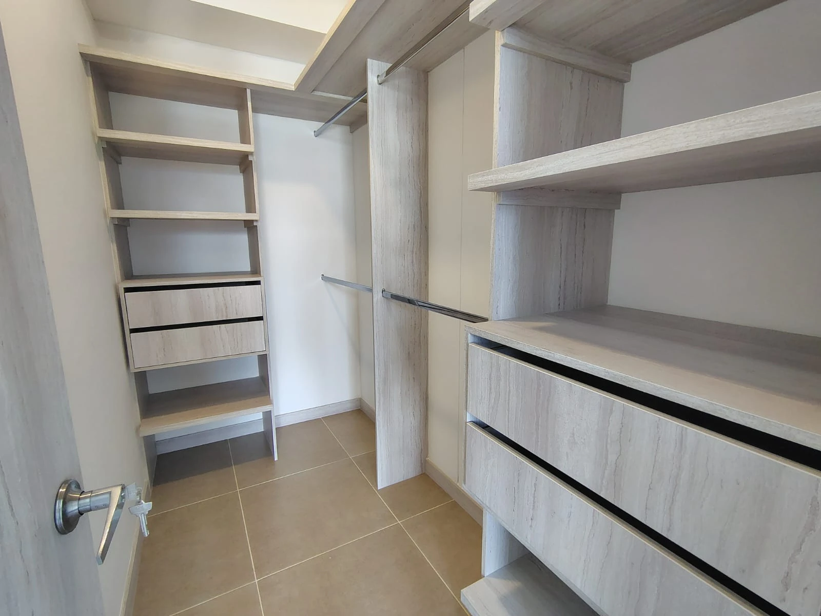 Apartamento en arriendo sector Ciudad del Rio