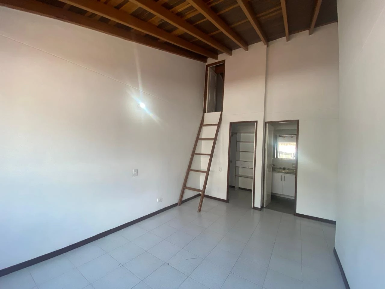 Arriendo Apartamento en el Poblado Sector los Balsos