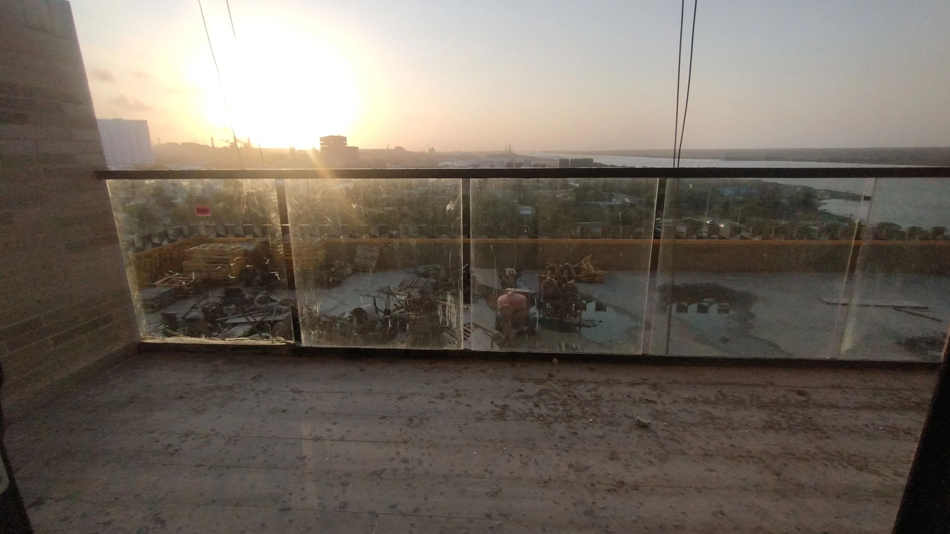 APARTAMENTO PARA ESTRENAR EN EL MALECÓN DEL RÍO 