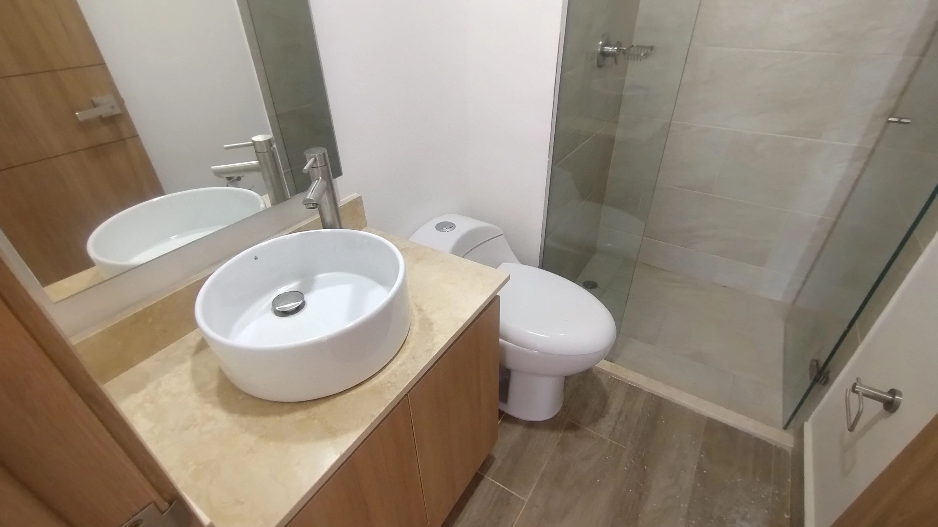 APARTAMENTO PARA ESTRENAR EN EL MALECÓN DEL RÍO 