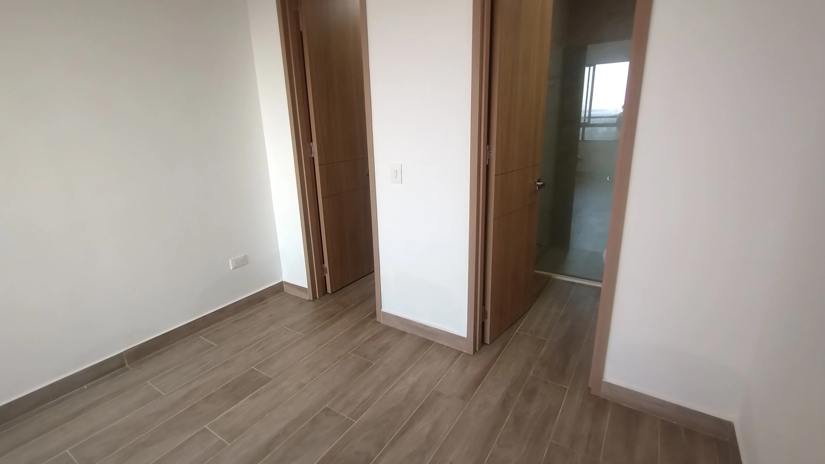 APARTAMENTO PARA ESTRENAR EN EL MALECÓN DEL RÍO 