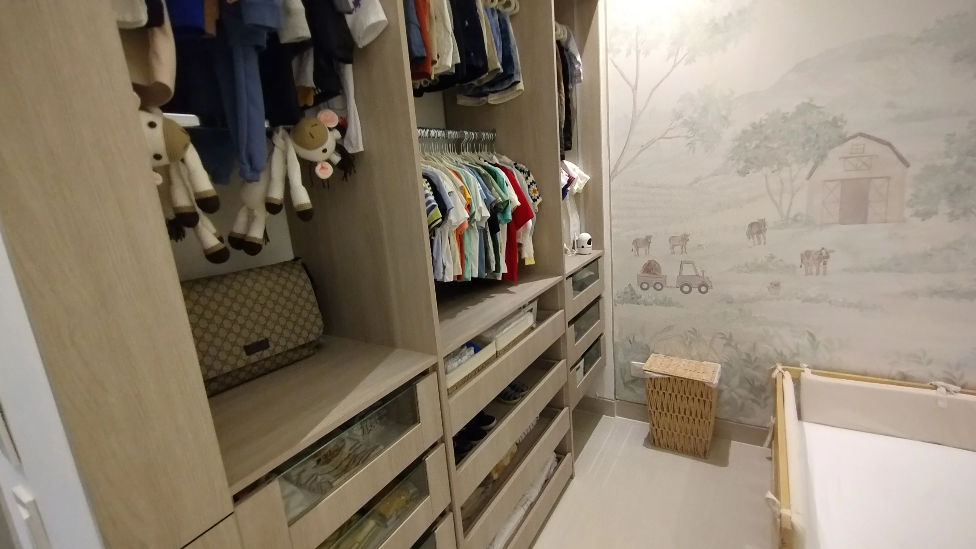 LUJOSO APARTAMENTO EN VILLA SANTOS PARA LA VENTA.