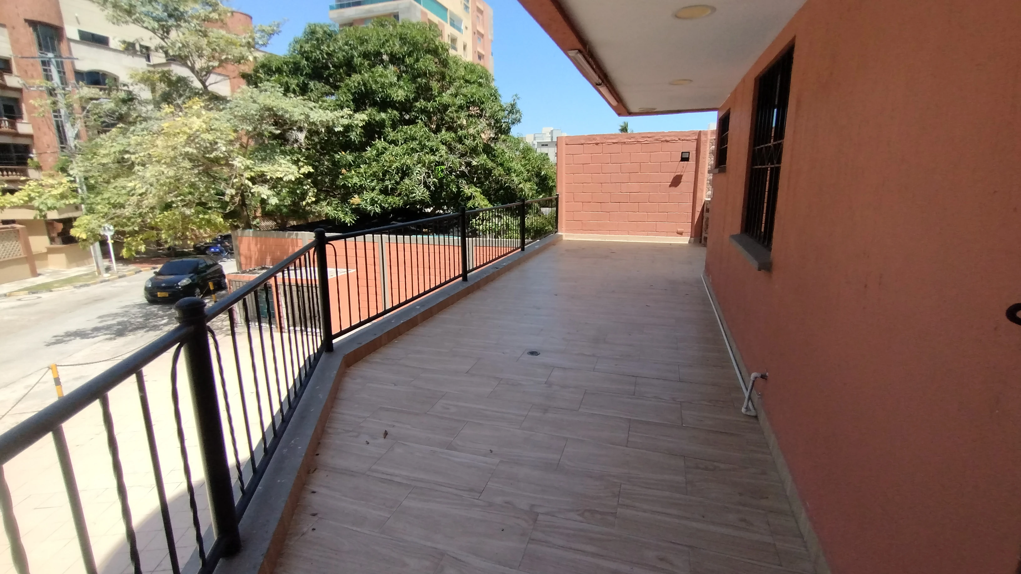 APARTAMENTO EN ARRIENDO AMOBLADO EN RIOMAR 