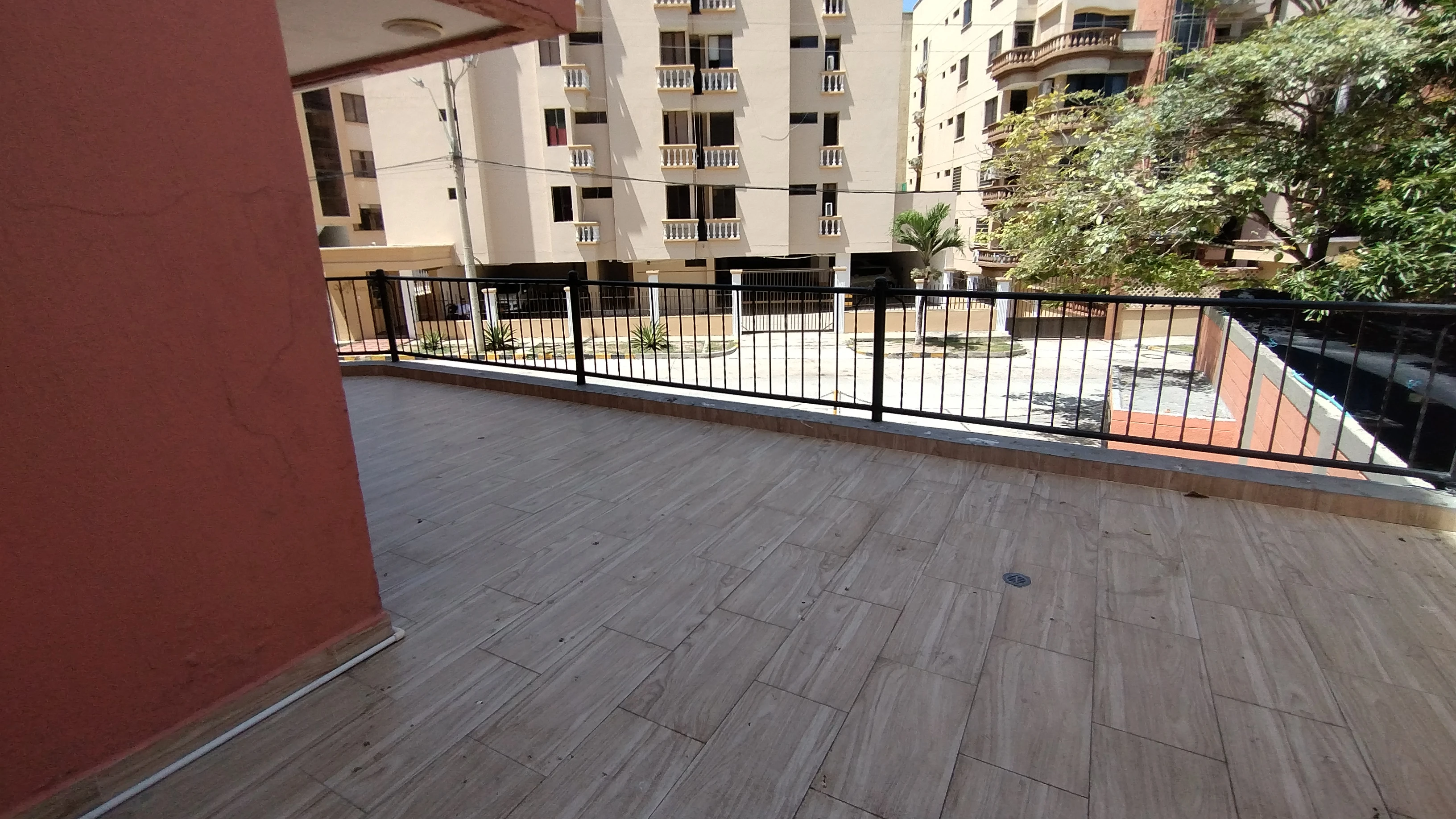 APARTAMENTO EN ARRIENDO AMOBLADO EN RIOMAR 