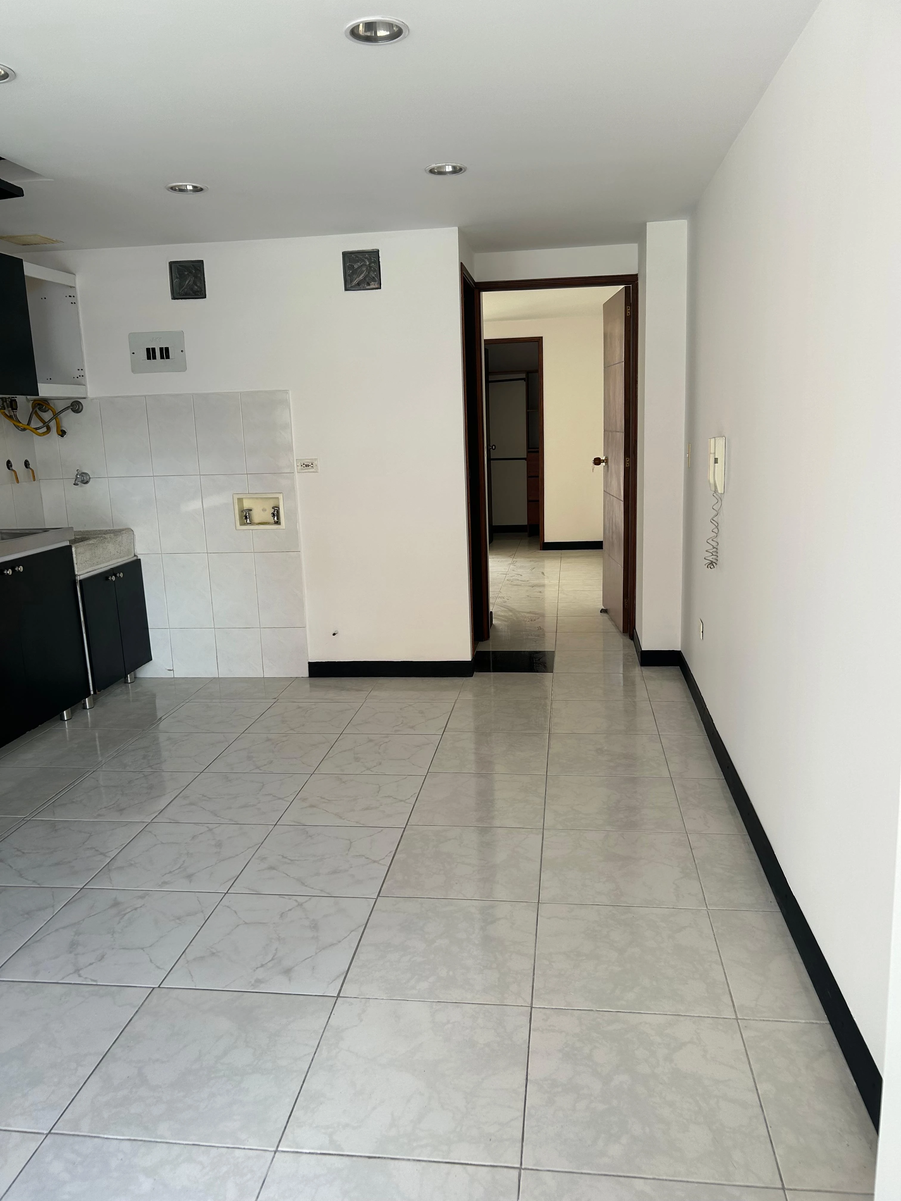 Apartamento En Arriendo En Laureles
