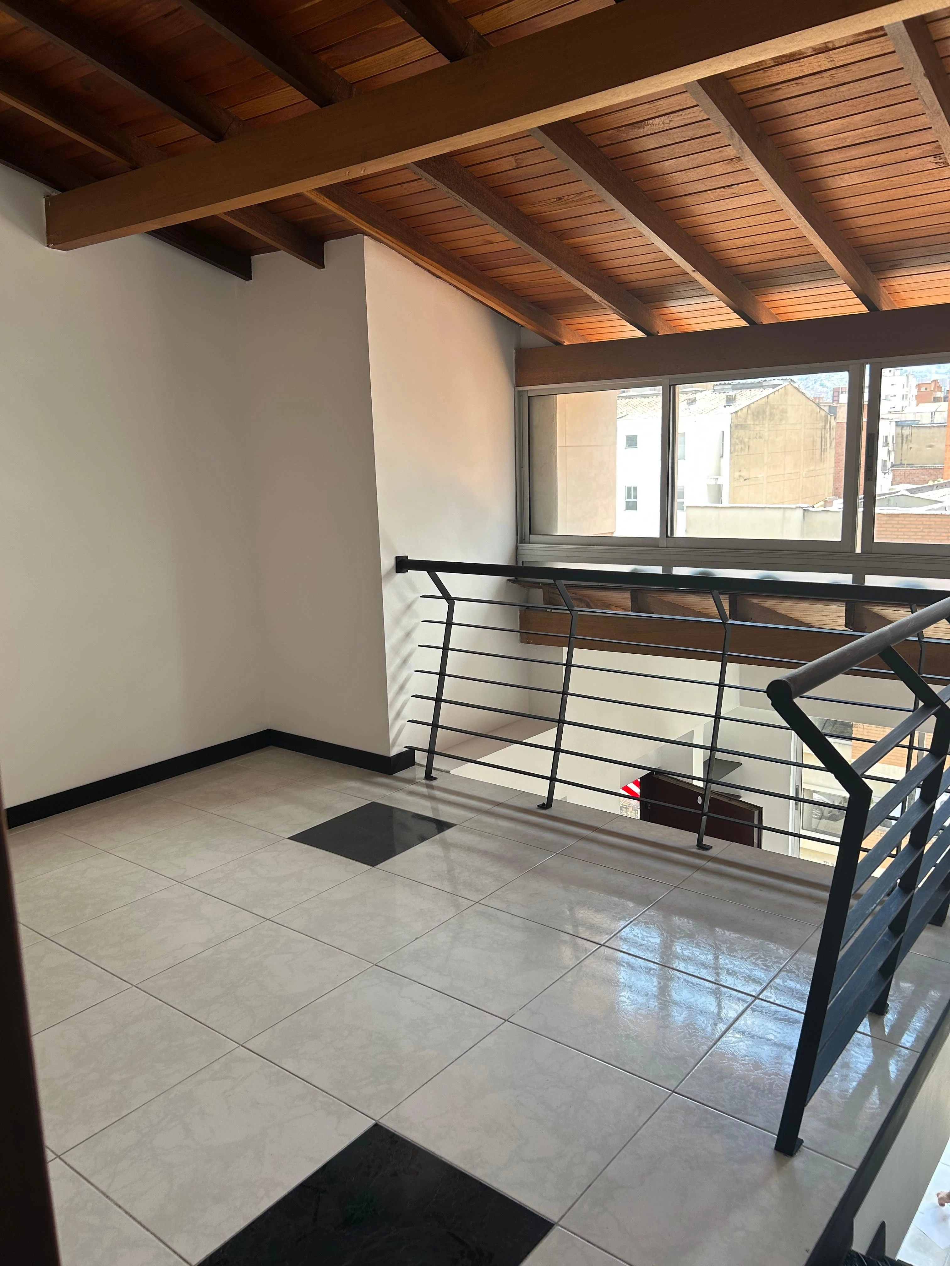 Apartamento En Arriendo En Laureles