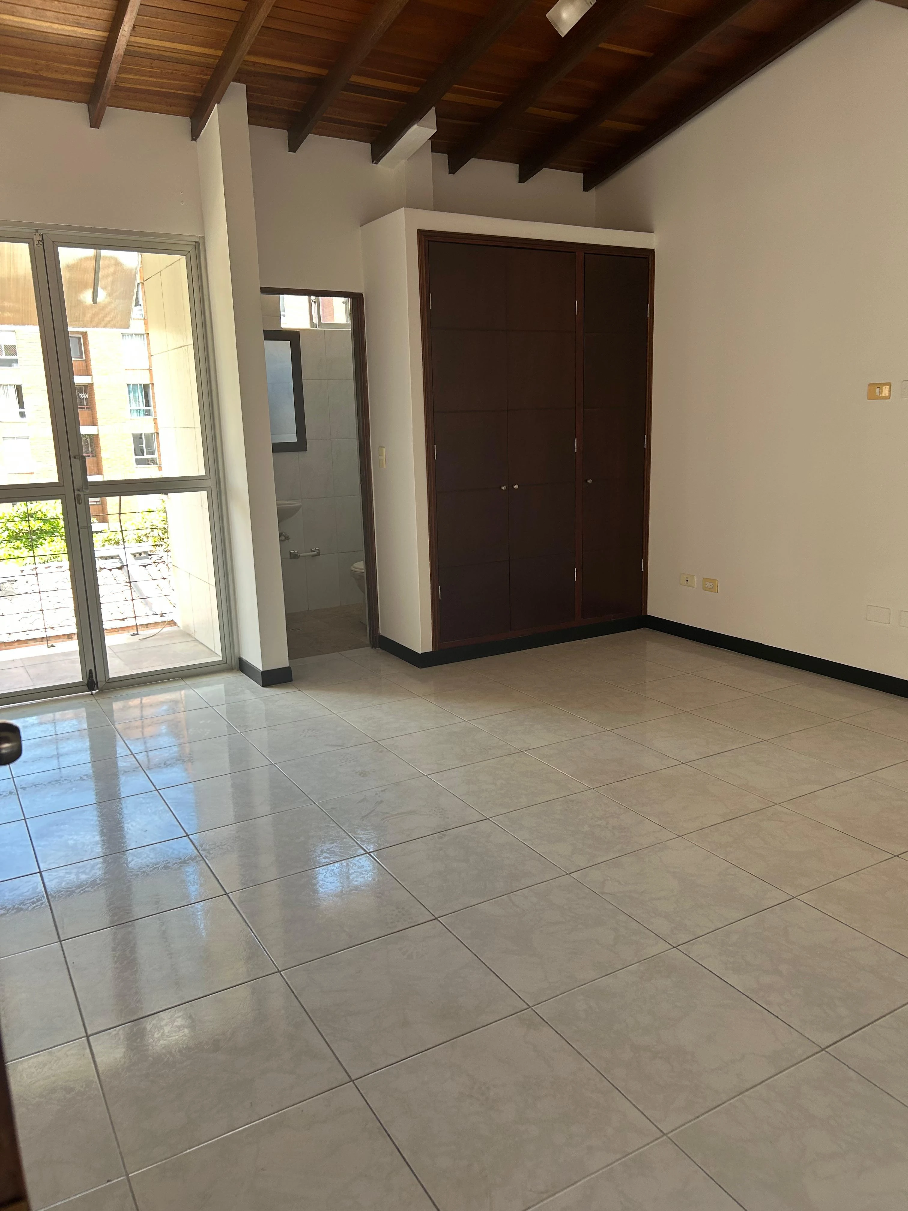 Apartamento En Arriendo En Laureles