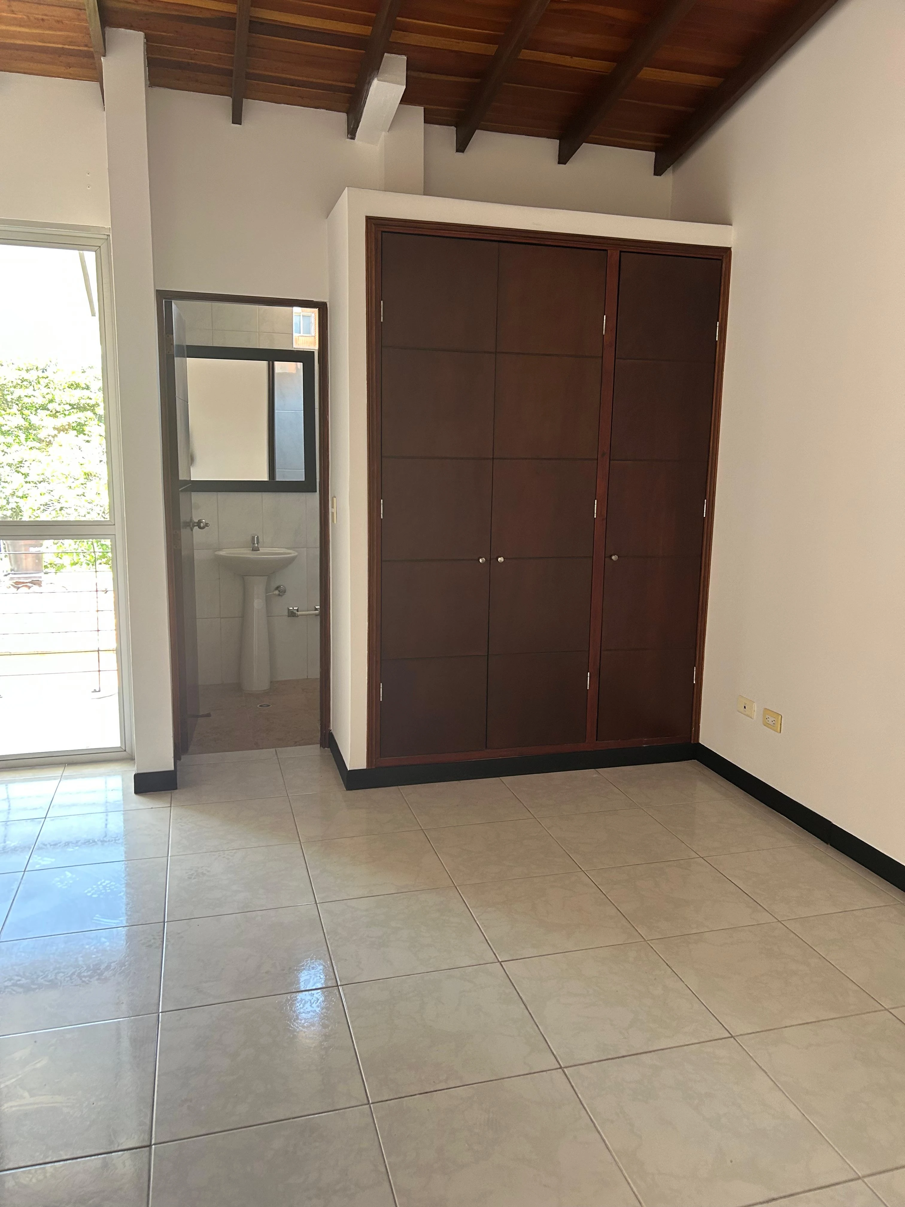 Apartamento En Arriendo En Laureles