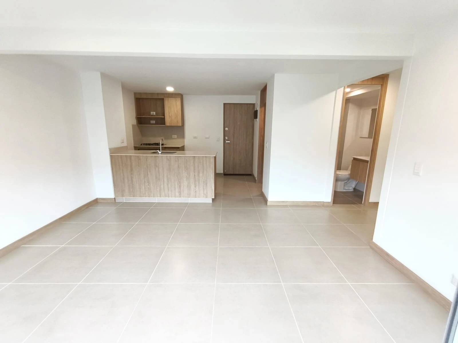 Apartamento en arriendo sector loma del Chingui, Ecoparque el salado 