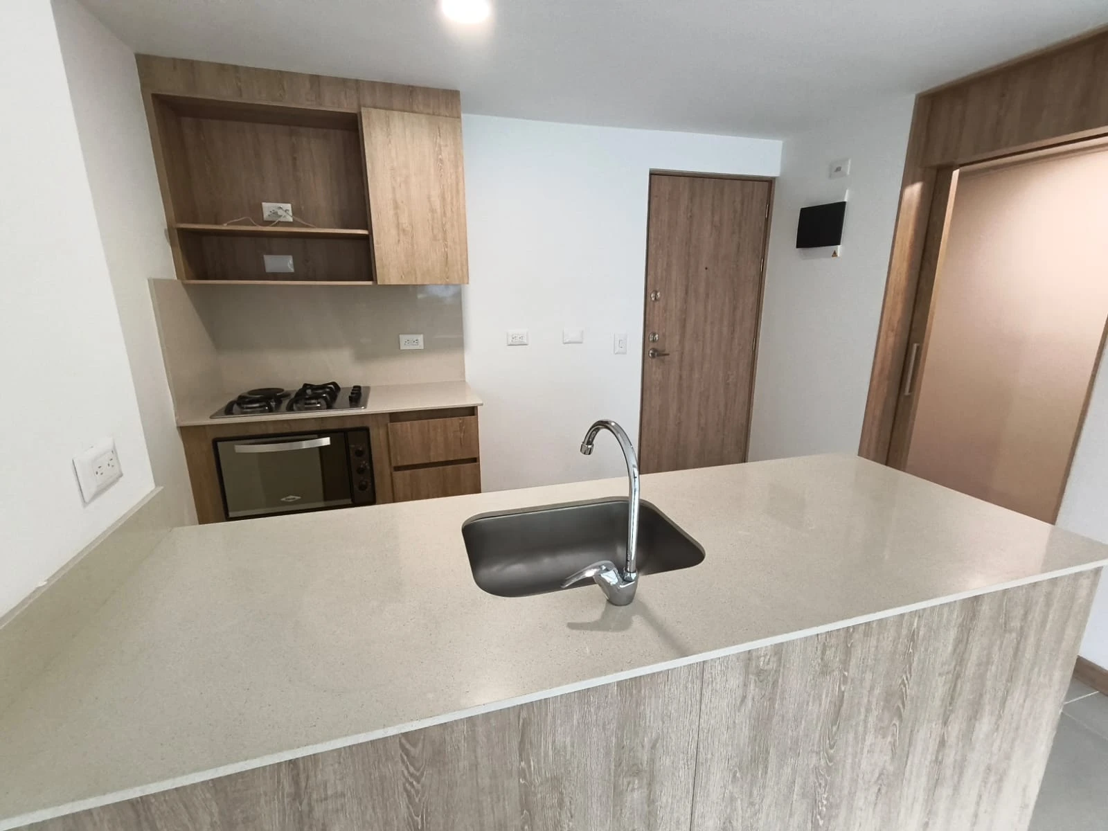 Apartamento en arriendo sector loma del Chingui, Ecoparque el salado 