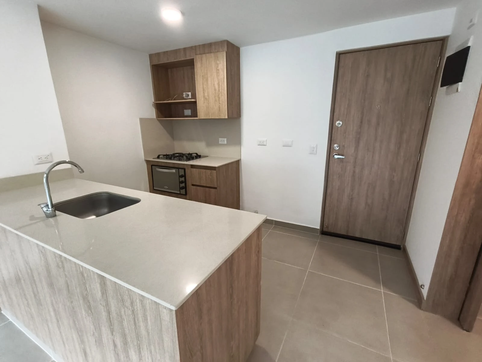 Apartamento en arriendo sector loma del Chingui, Ecoparque el salado 