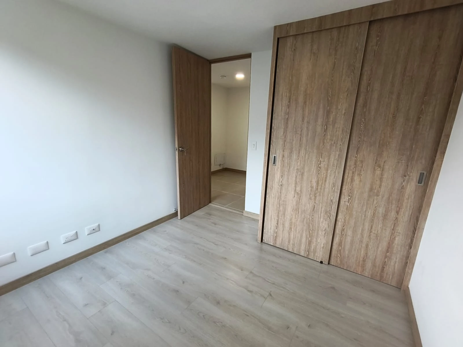 Apartamento en arriendo sector loma del Chingui, Ecoparque el salado 