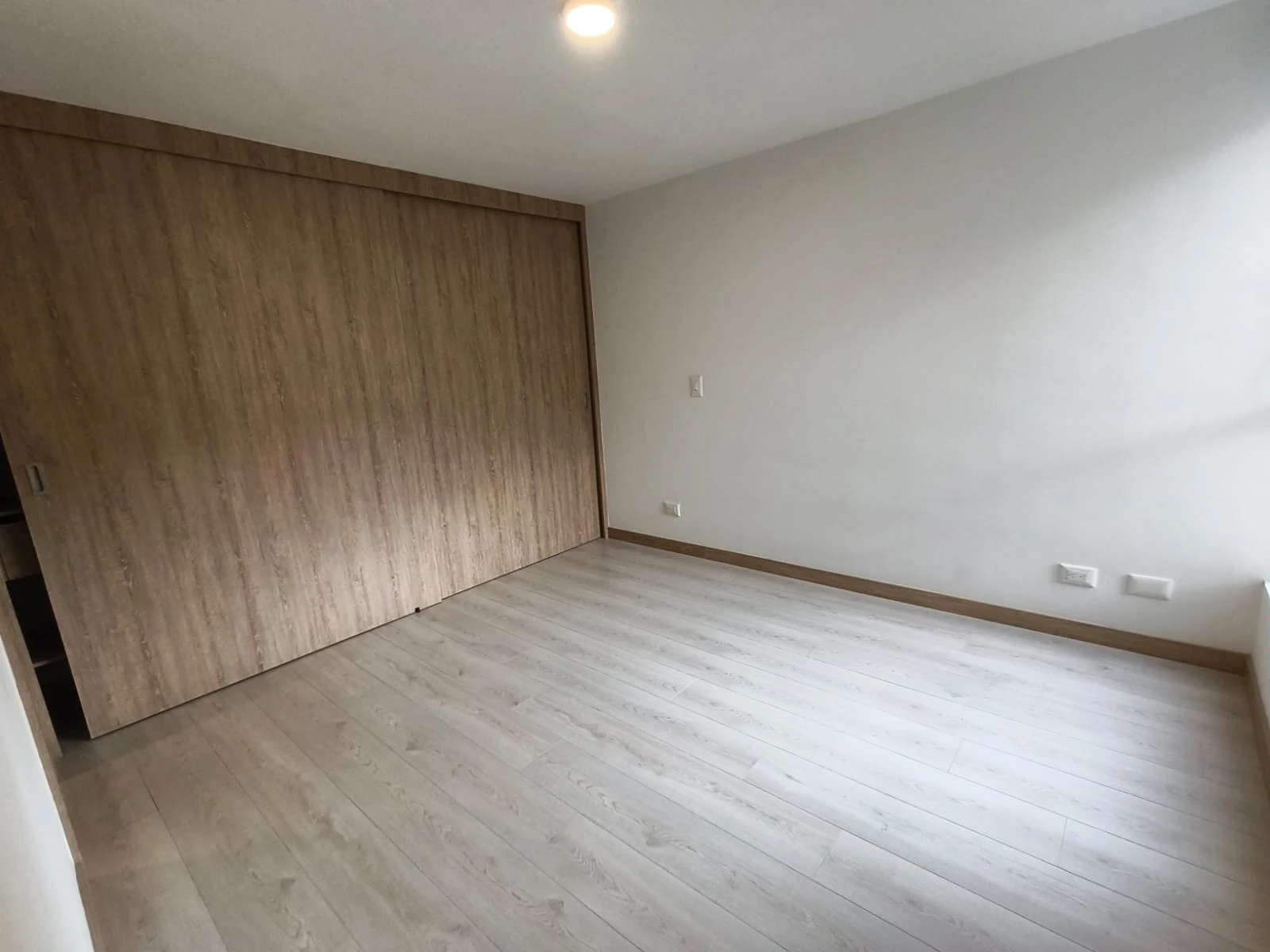 Apartamento en arriendo sector loma del Chingui, Ecoparque el salado 
