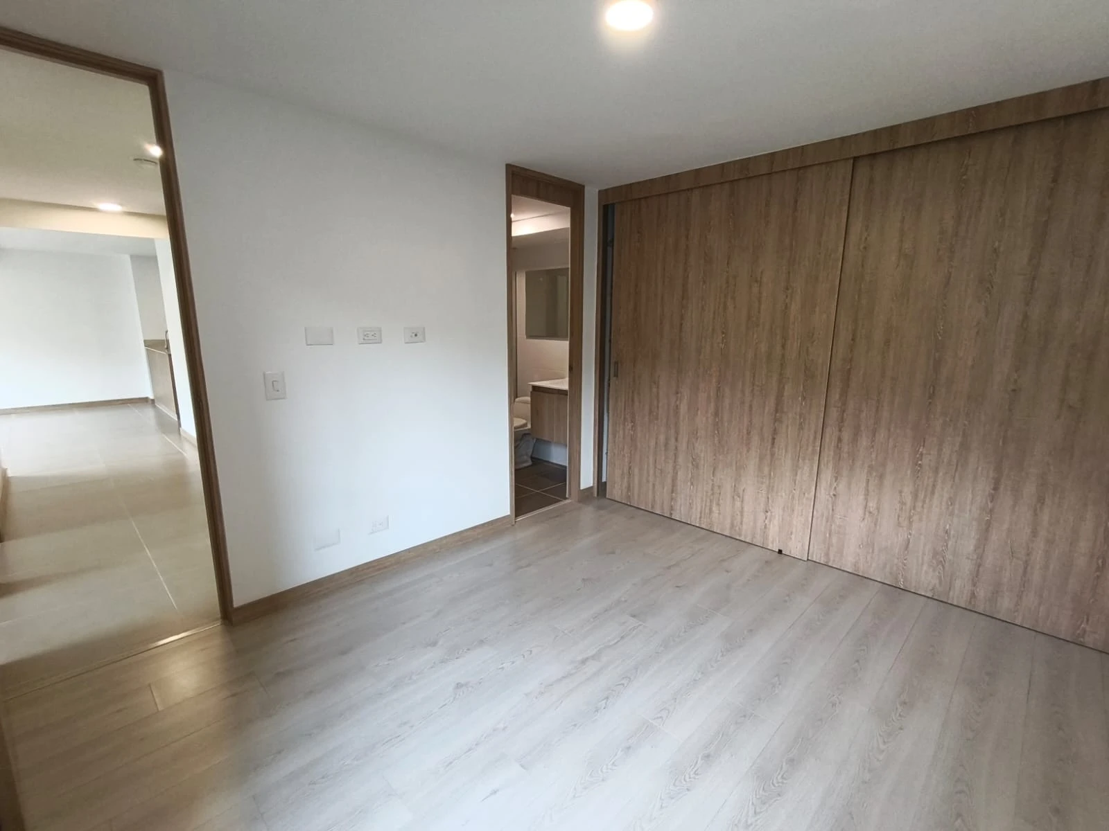Apartamento en arriendo sector loma del Chingui, Ecoparque el salado 