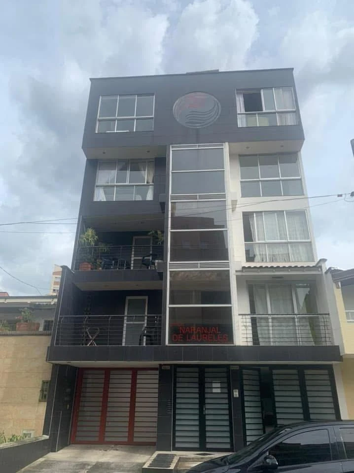 Apartaestudio En Arriendo En Laureles