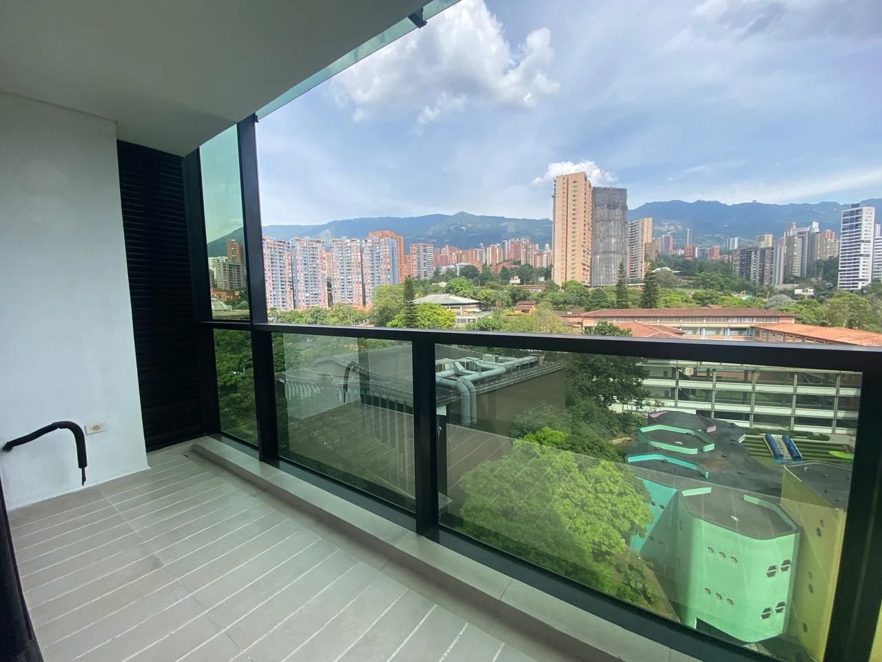 Arriendo Apartamento en el poblado los Balsos