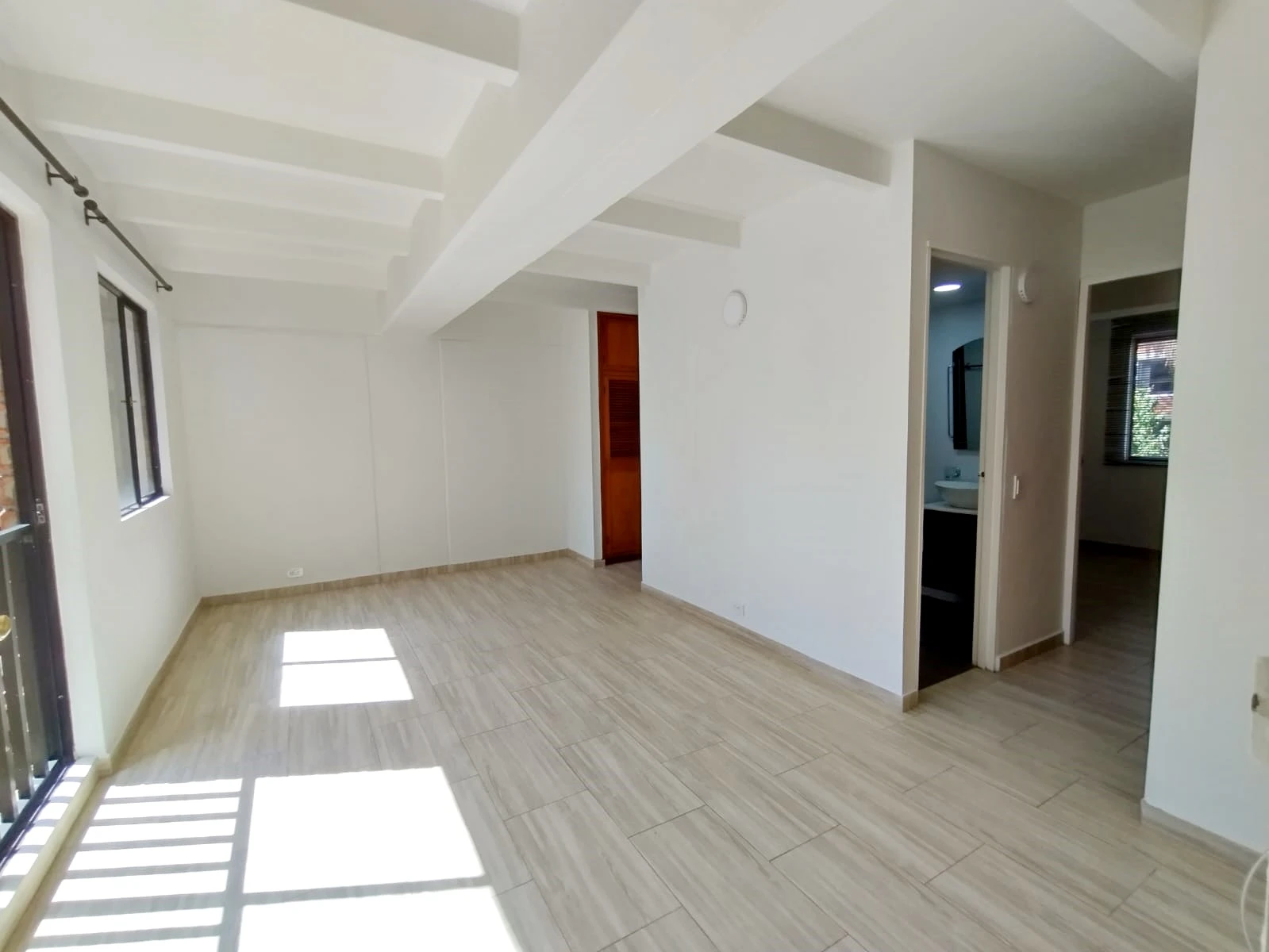 Apastaestudio En Arriendo En Belen Sector La Mota