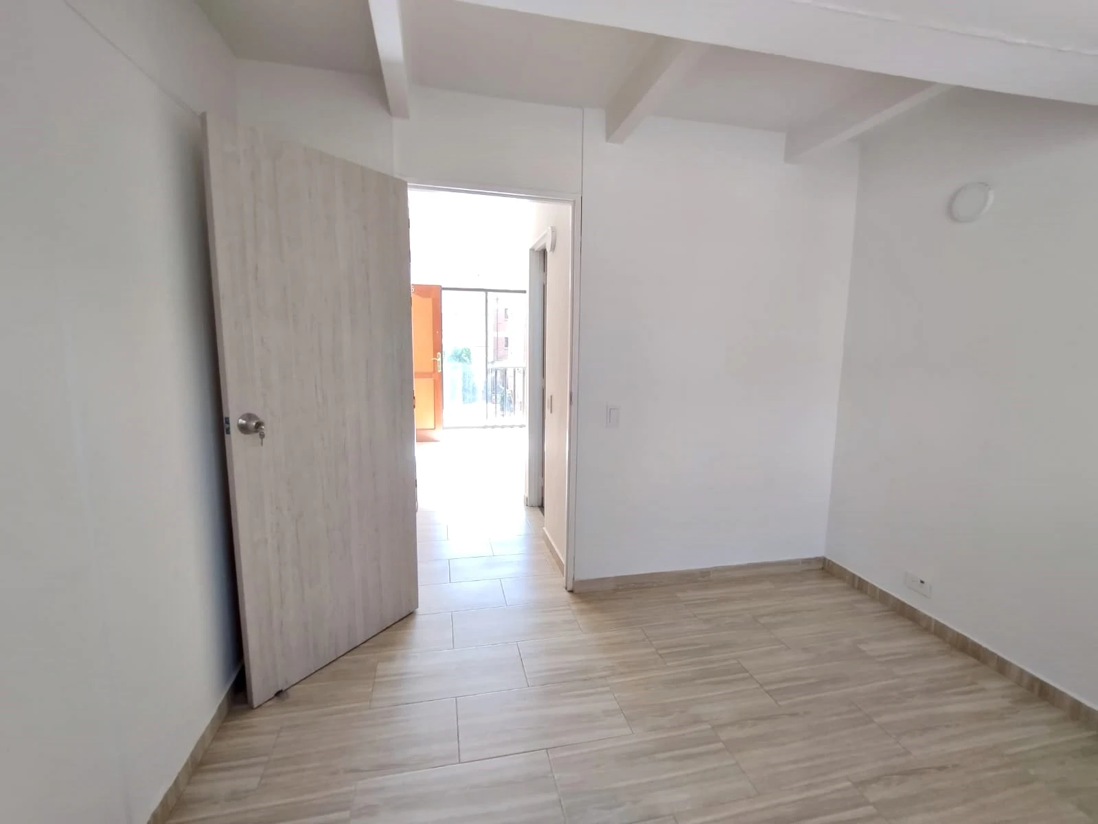 Apastaestudio En Arriendo En Belen Sector La Mota