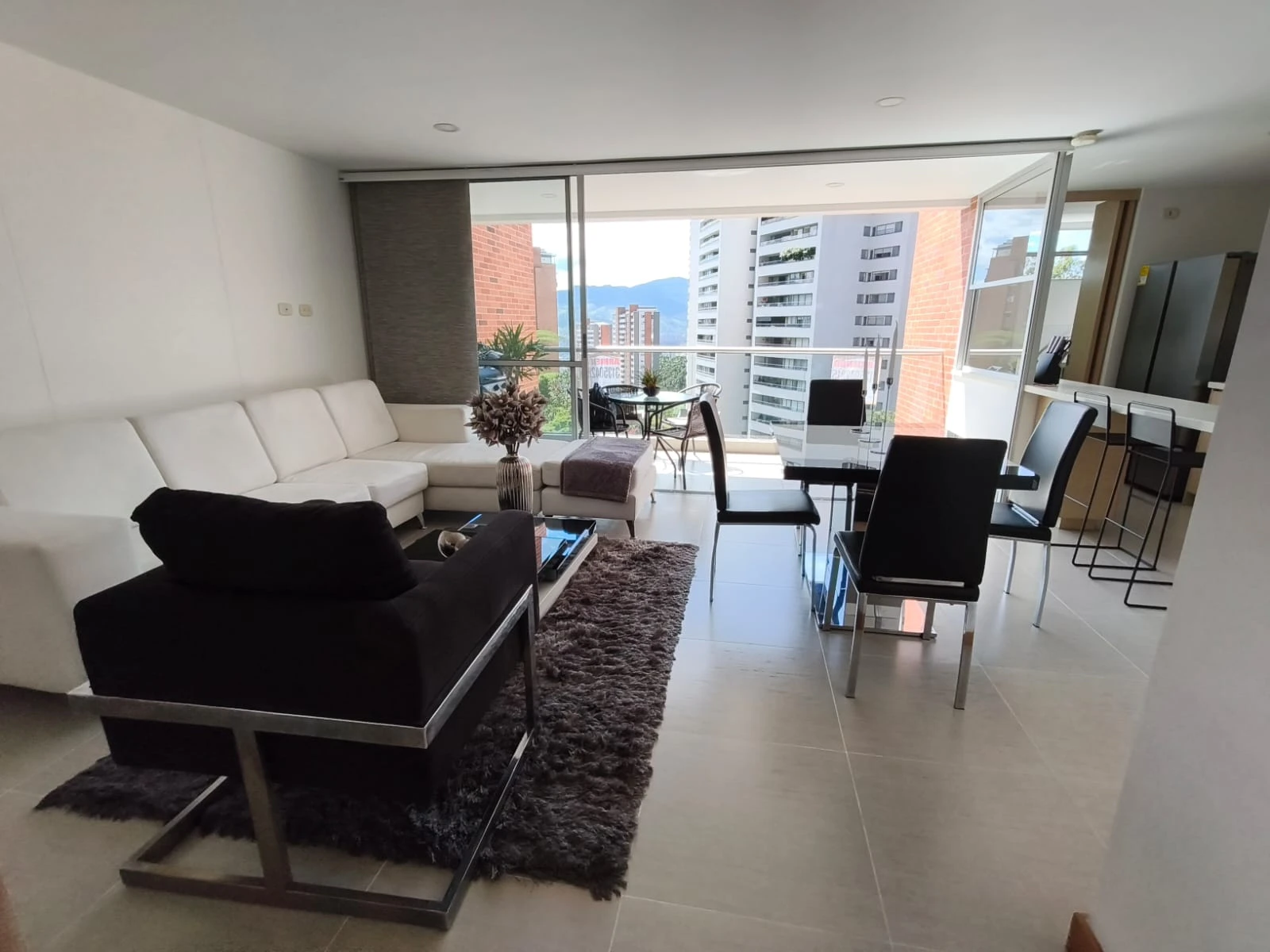 Apartamento Amoblado en Arriendo  Loma del Esmeraldal
