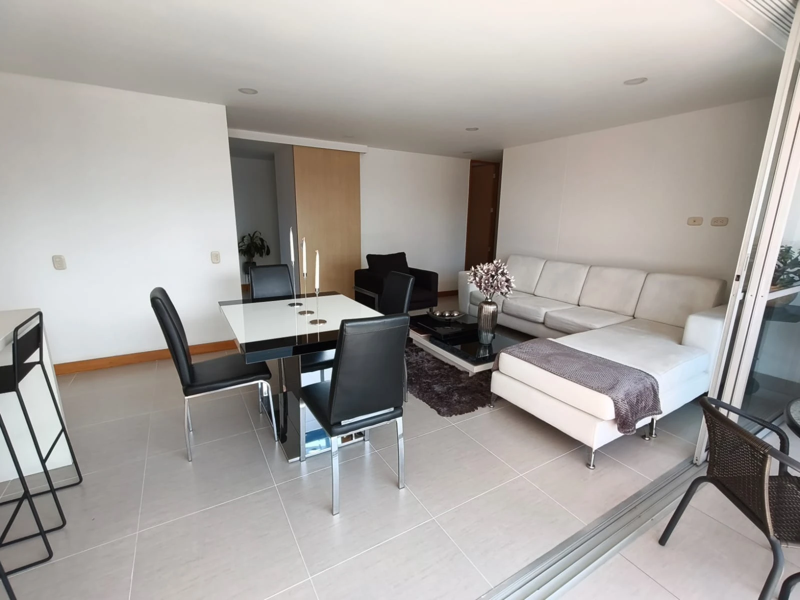 Apartamento Amoblado en Arriendo  Loma del Esmeraldal