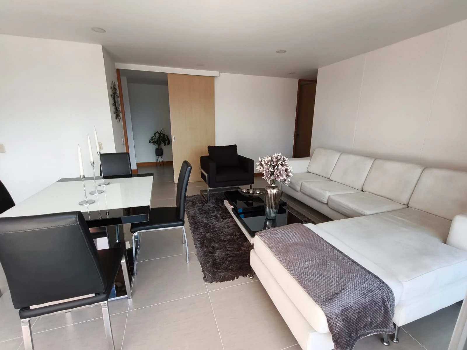 Apartamento Amoblado en Arriendo  Loma del Esmeraldal