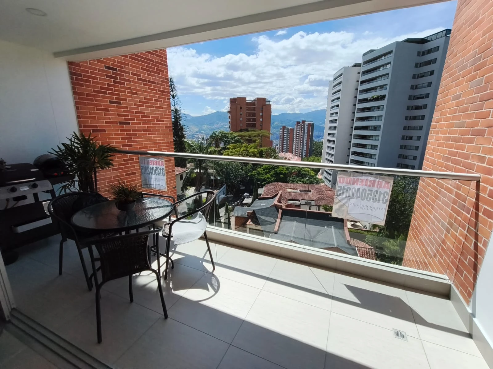 Apartamento Amoblado en Arriendo  Loma del Esmeraldal