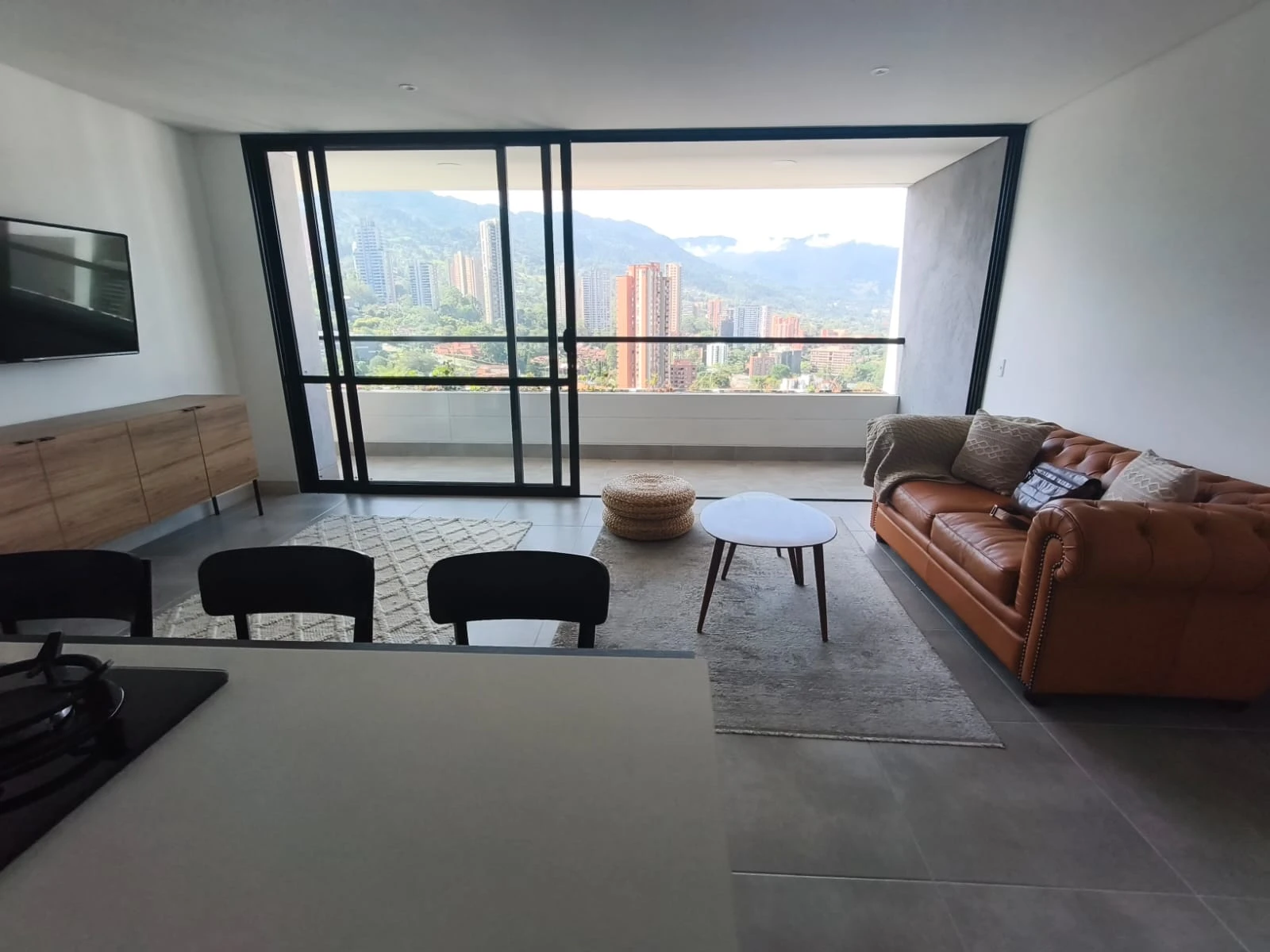 Aparta Estudio en Arriendo sector Transversal Superior