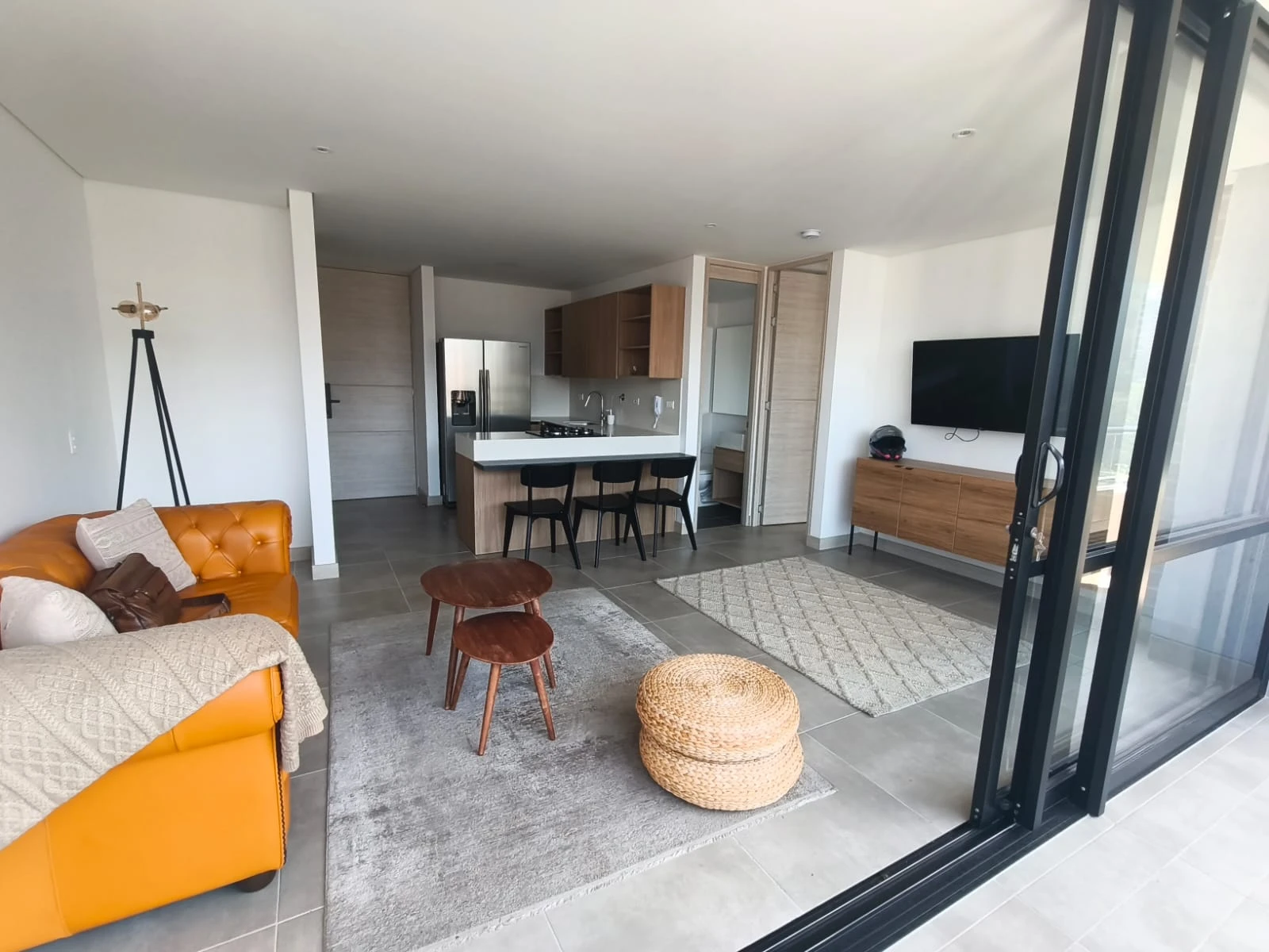 Aparta Estudio en Arriendo sector Transversal Superior