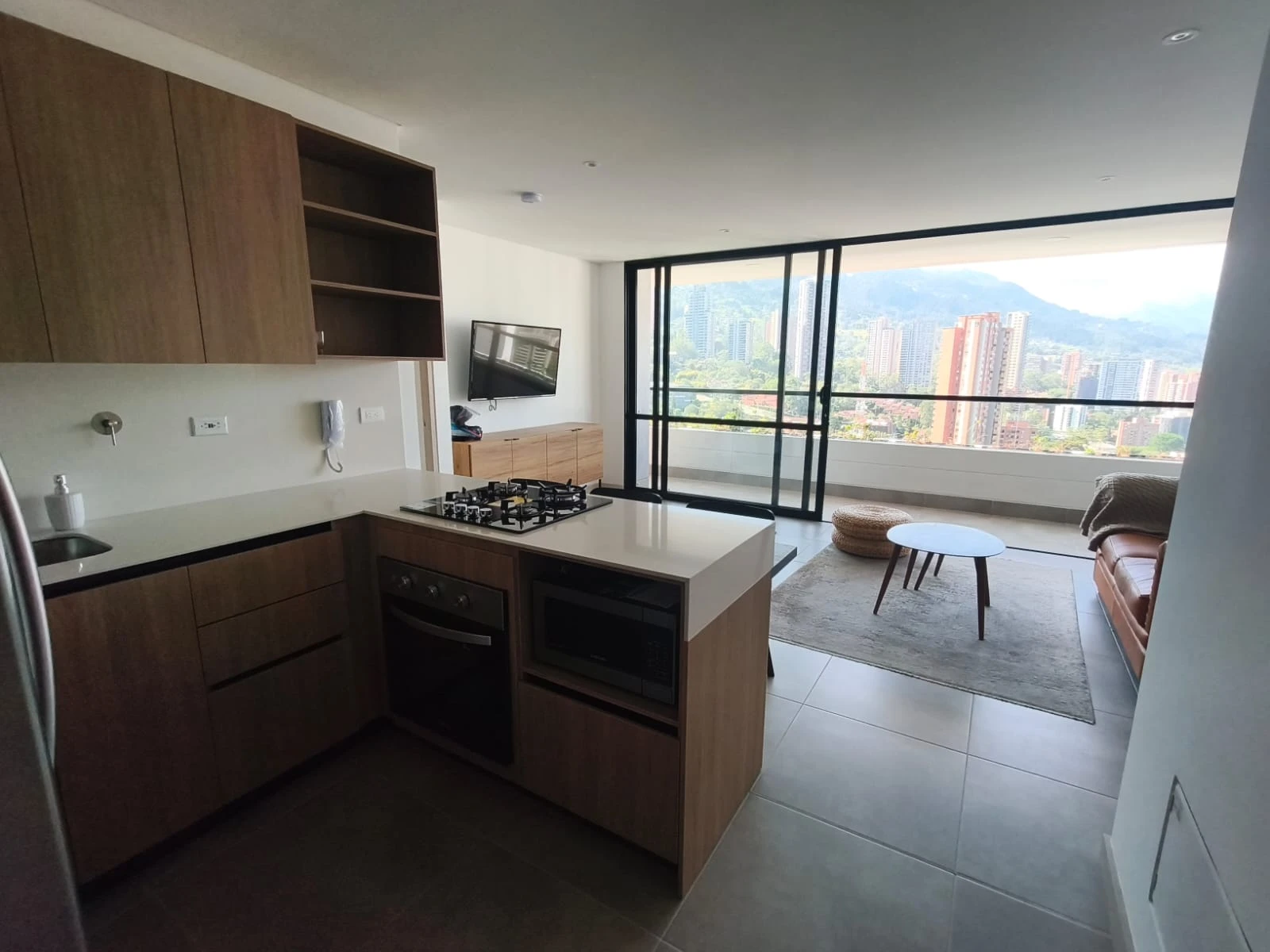 Aparta Estudio en Arriendo sector Transversal Superior