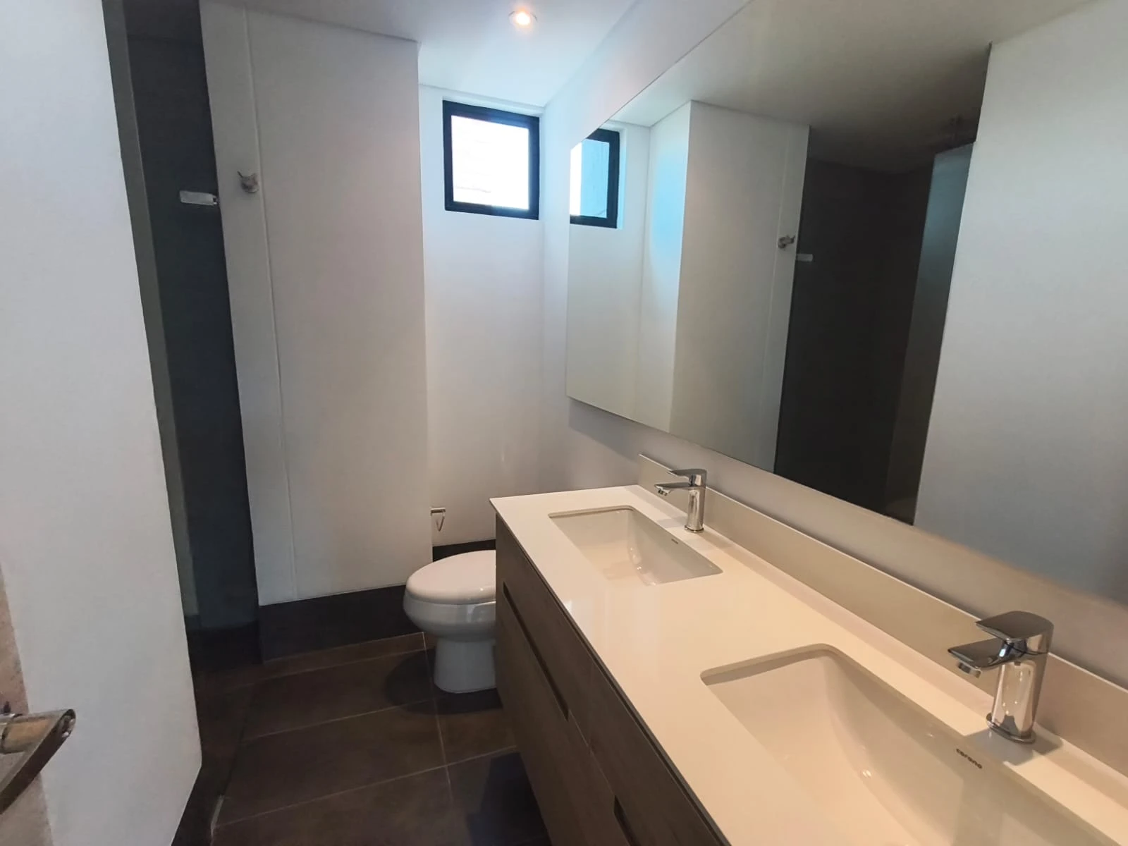 Aparta Estudio en Arriendo sector Transversal Superior