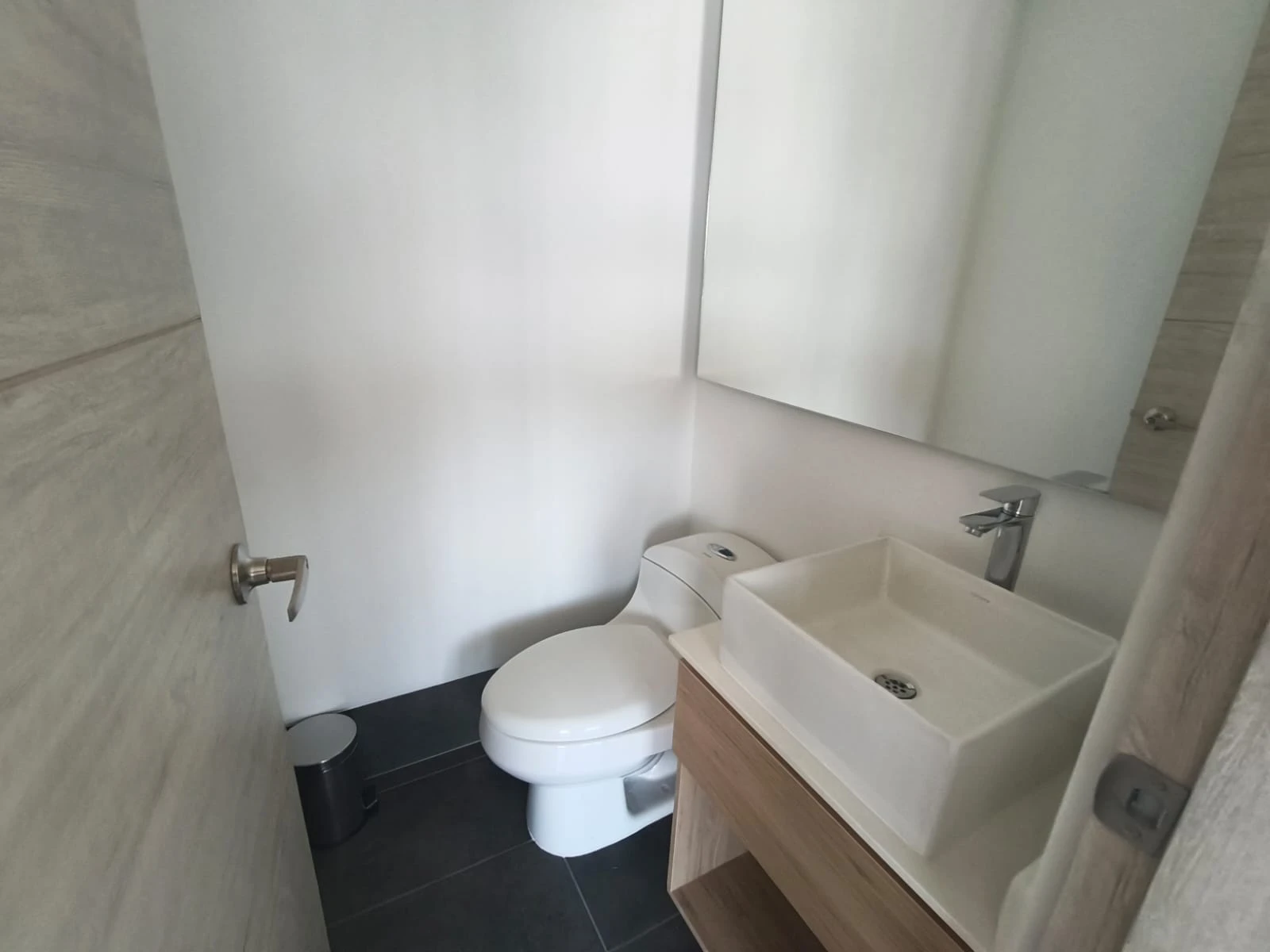 Aparta Estudio en Arriendo sector Transversal Superior