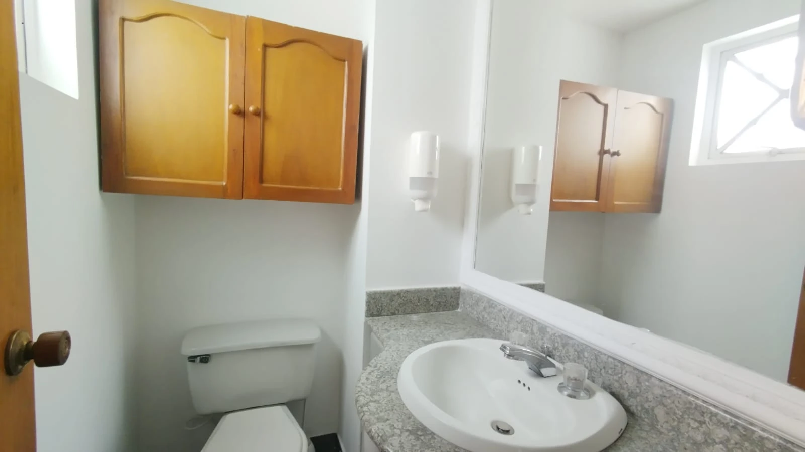 Consultorio En Venta En La Clinica Las Americas